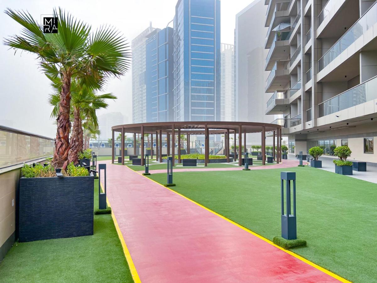 Mira Holiday Homes - Luxury 1 bedroom with Burj Khalifa View