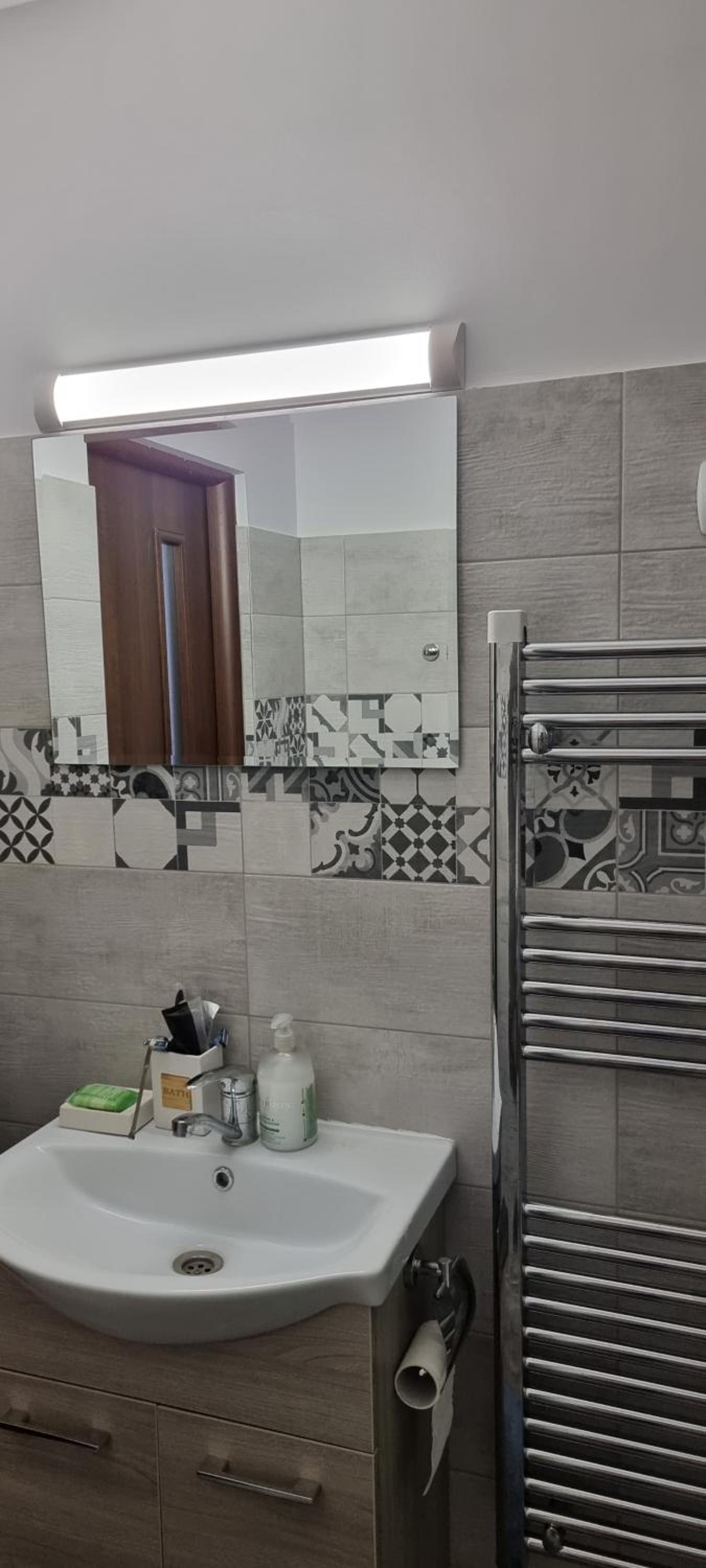 Photo 9