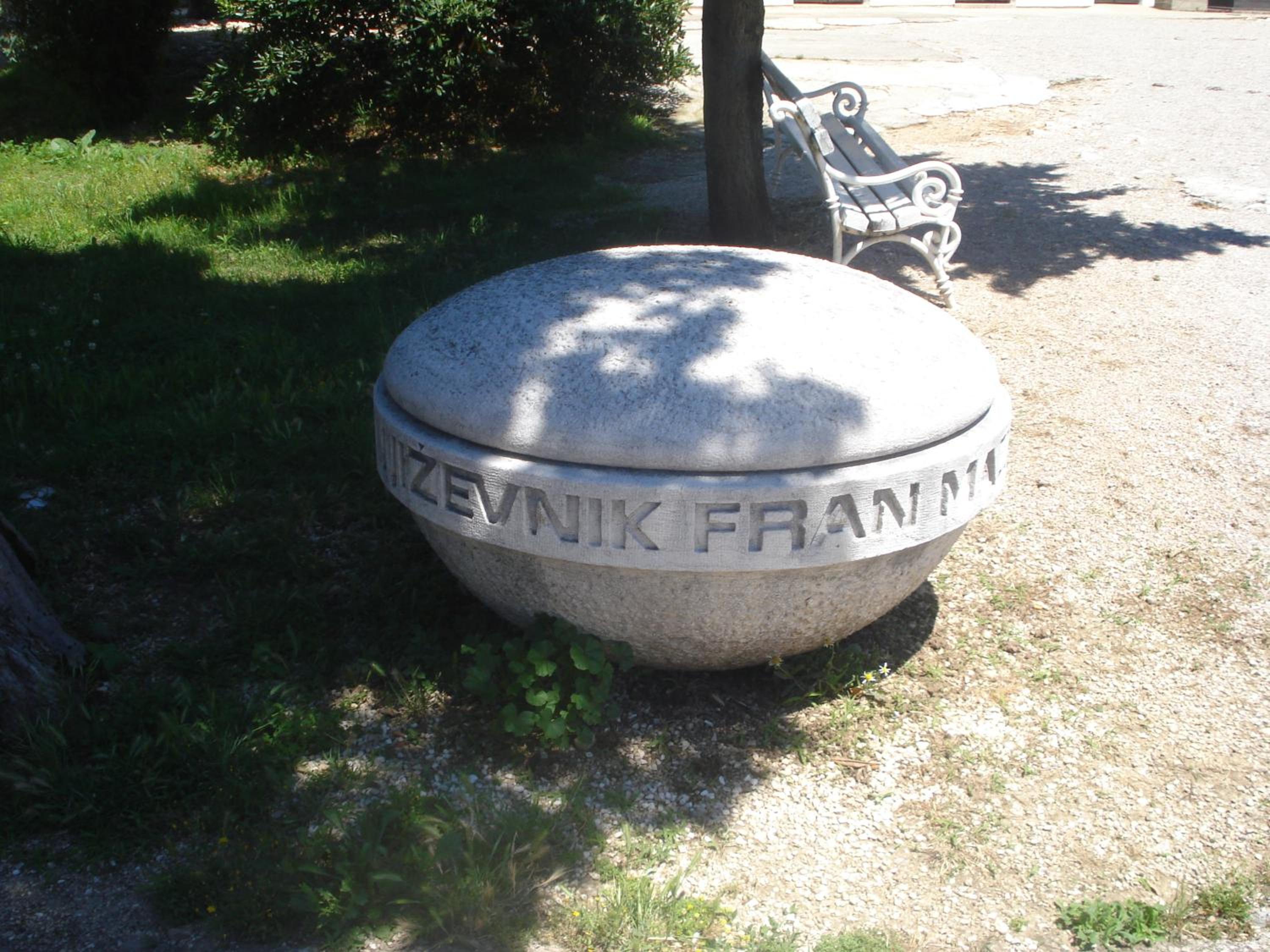 Photo 49