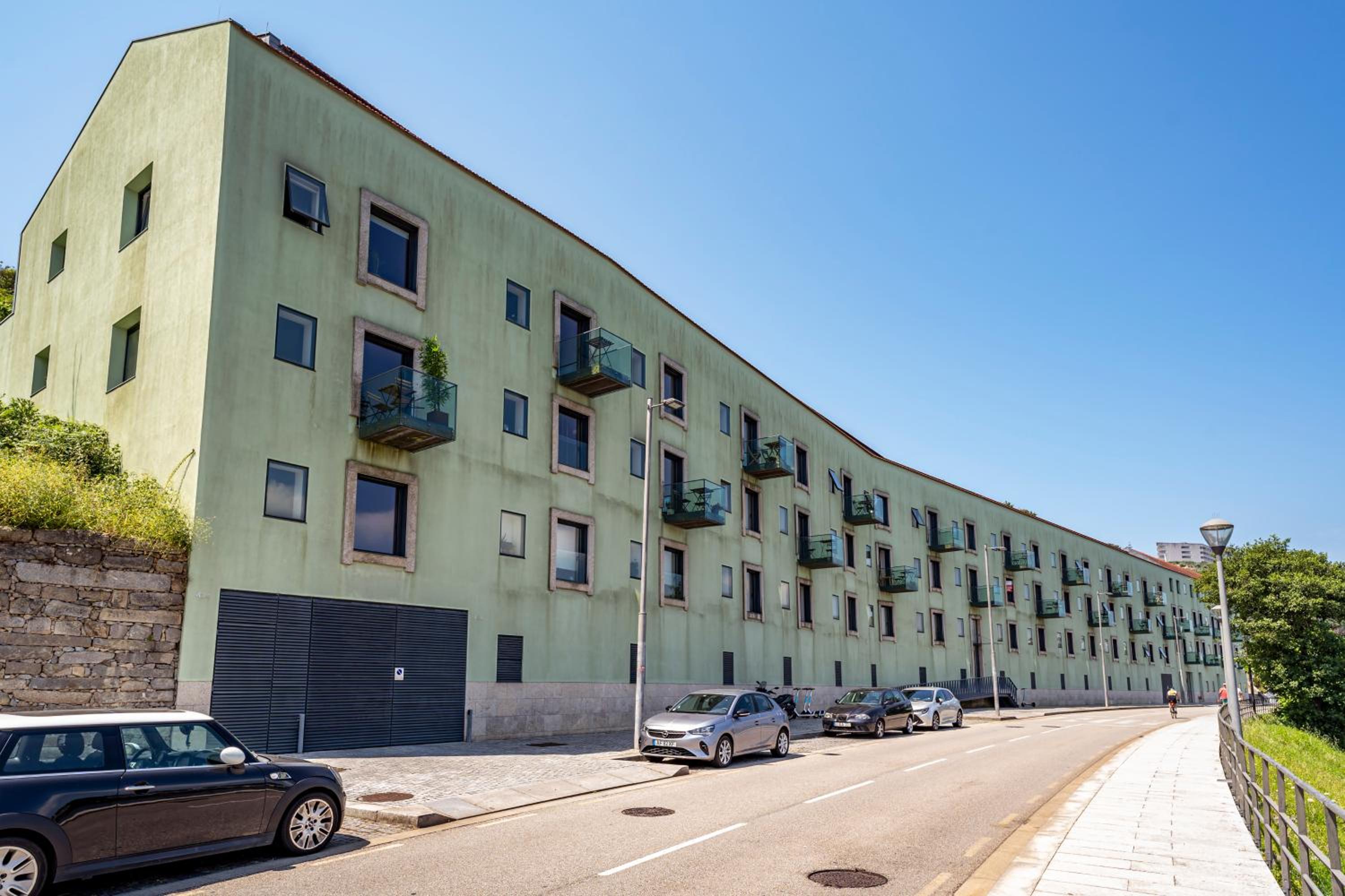 Hotel Art Douro Historic Distillery - Image 1