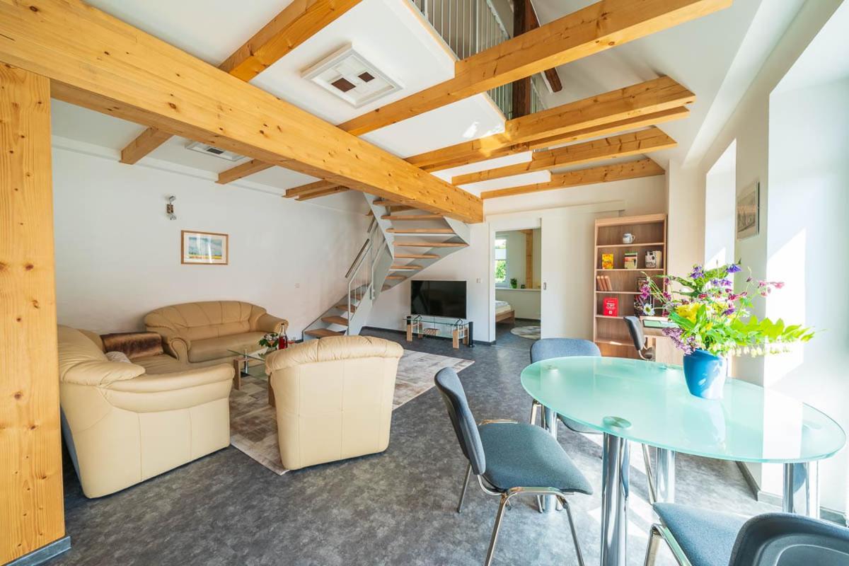 Ferienhaus Teichblick und Turmblick, mit Kultur in Großzschepa, Nähe Leipzig