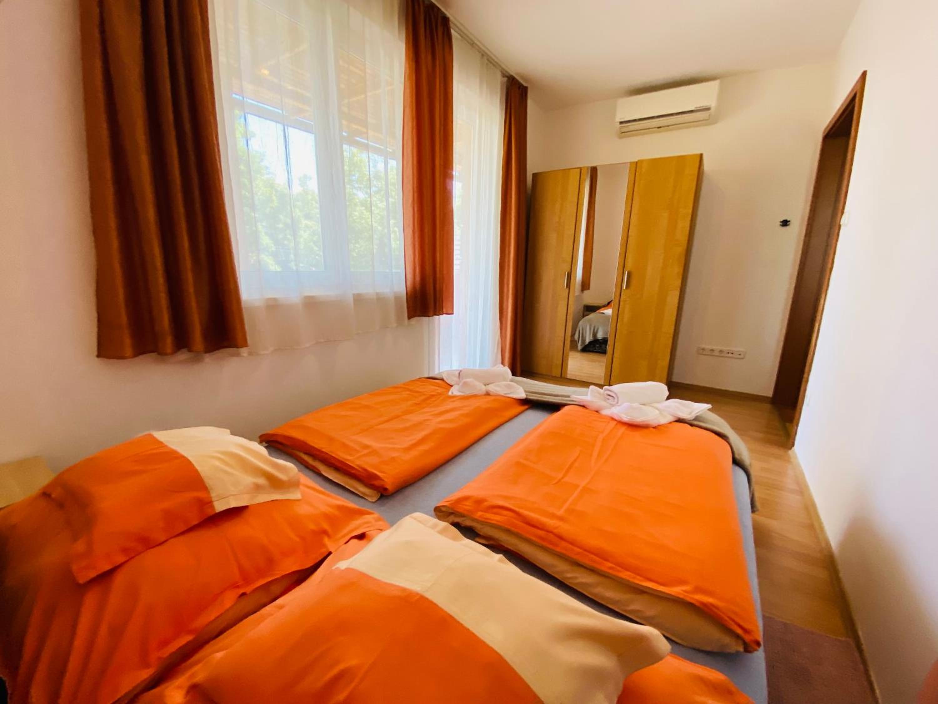 Gabi Lux Apartman view 5