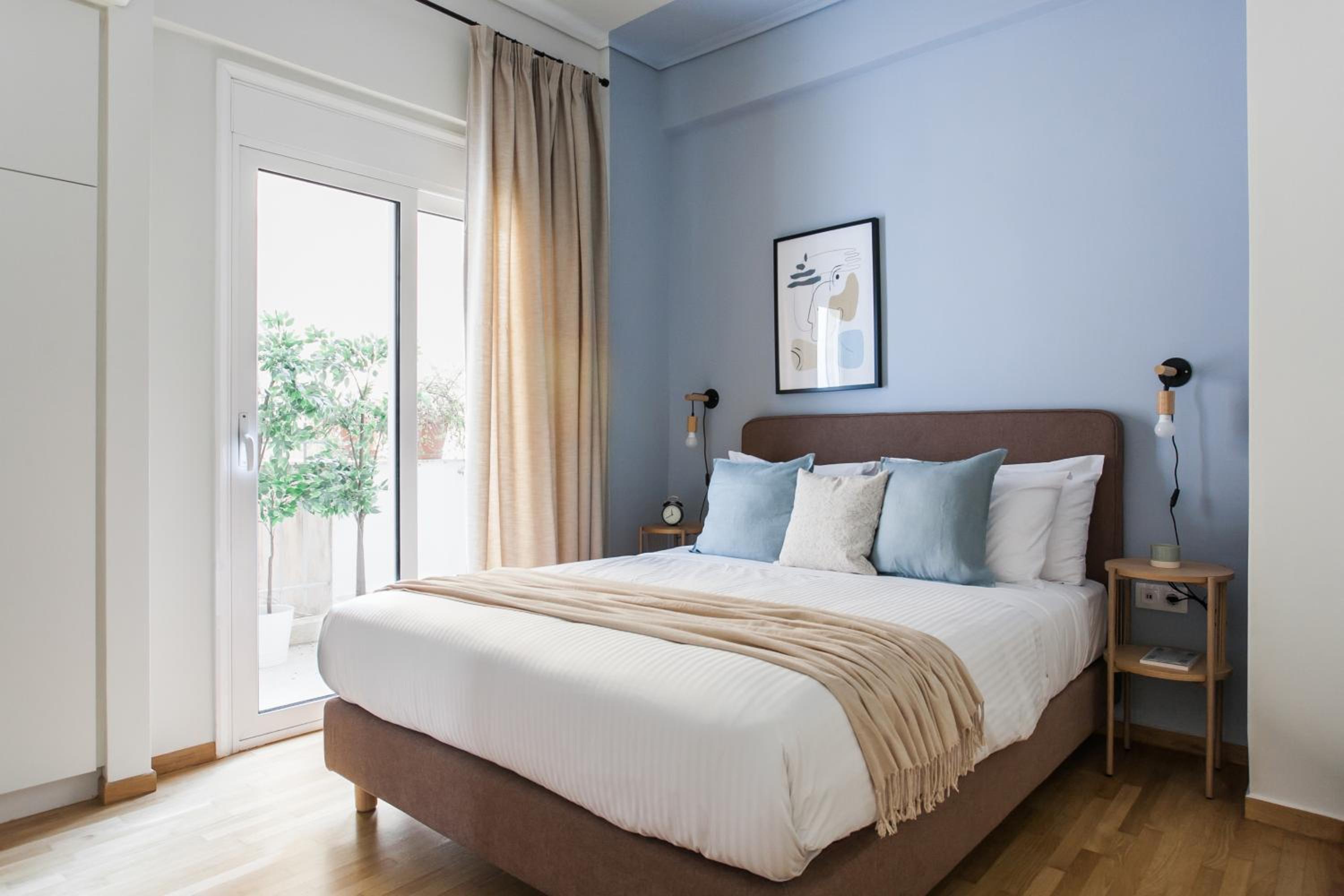 Dazzling 1BR Apartment in Koukaki by UPSTREET photo 3