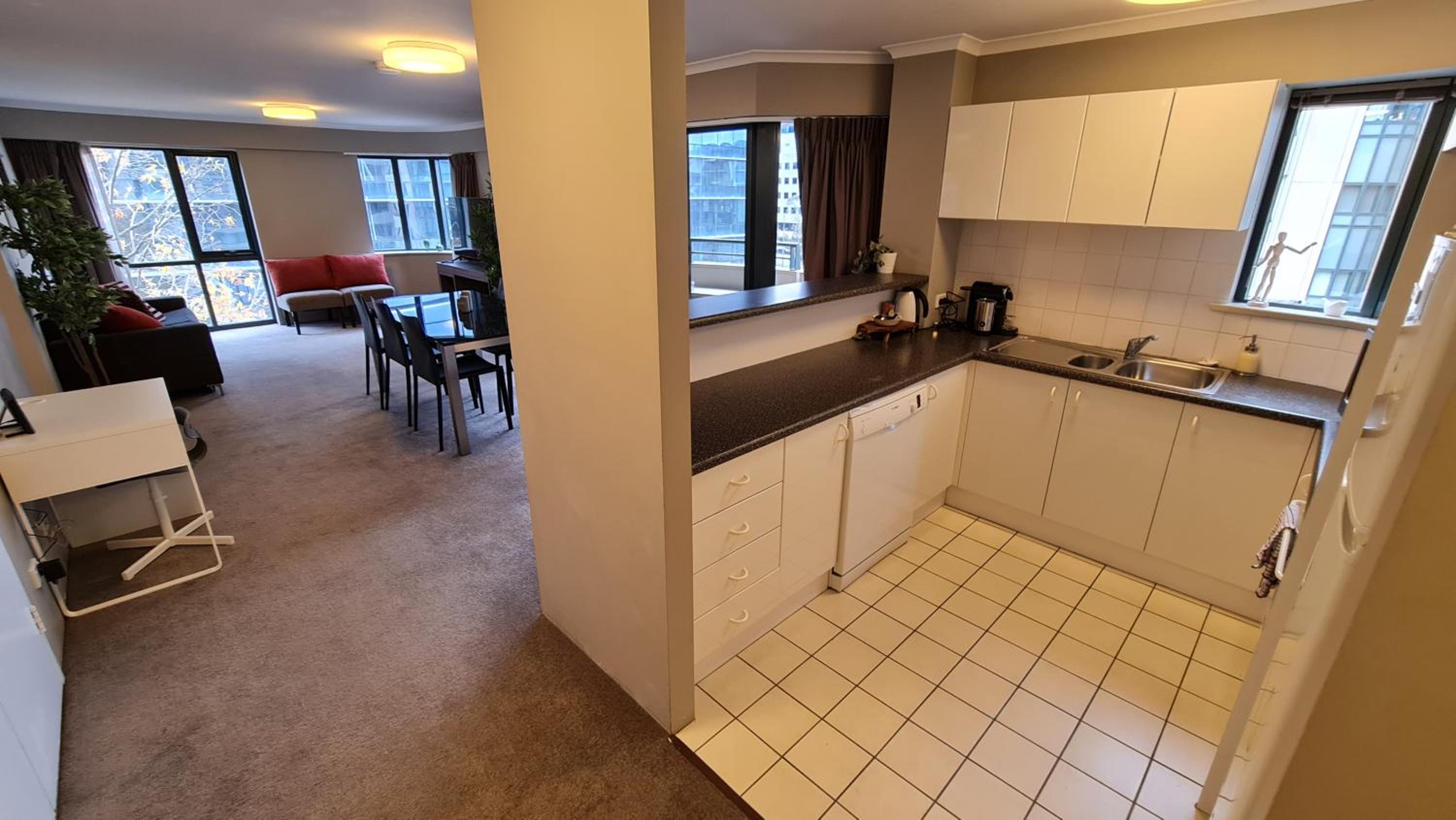 2BR 2Bath L4 Executive Apartment, in City Centre view 4