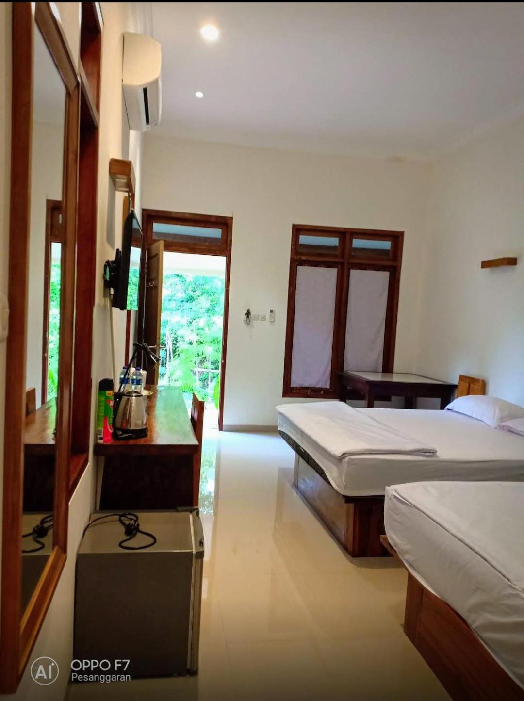 Villa Mertua Pulau Merah view 2
