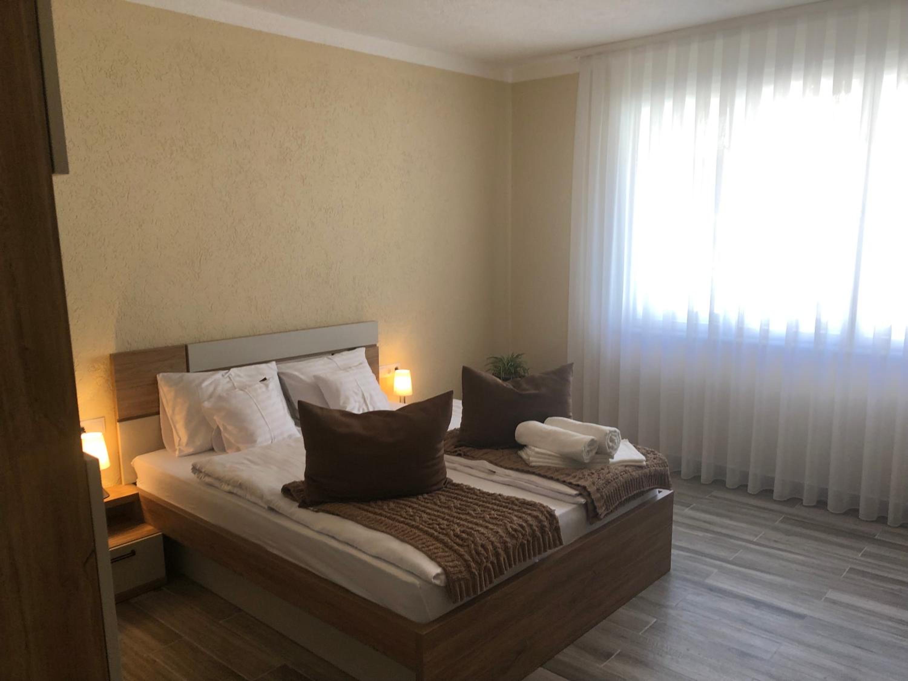 Central House en Oradea — hotel room