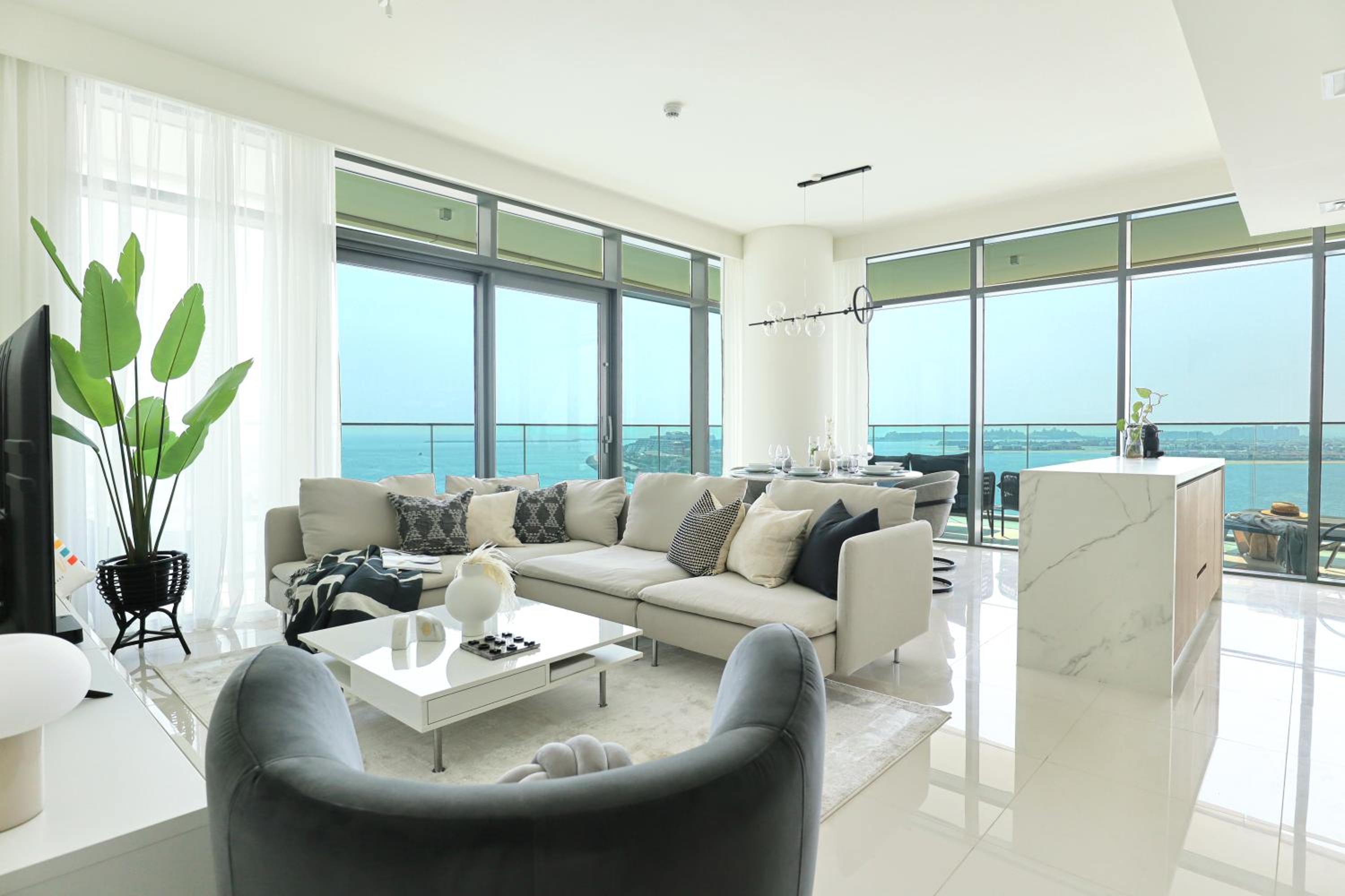 HiGuests - Superlative apt with private beach access