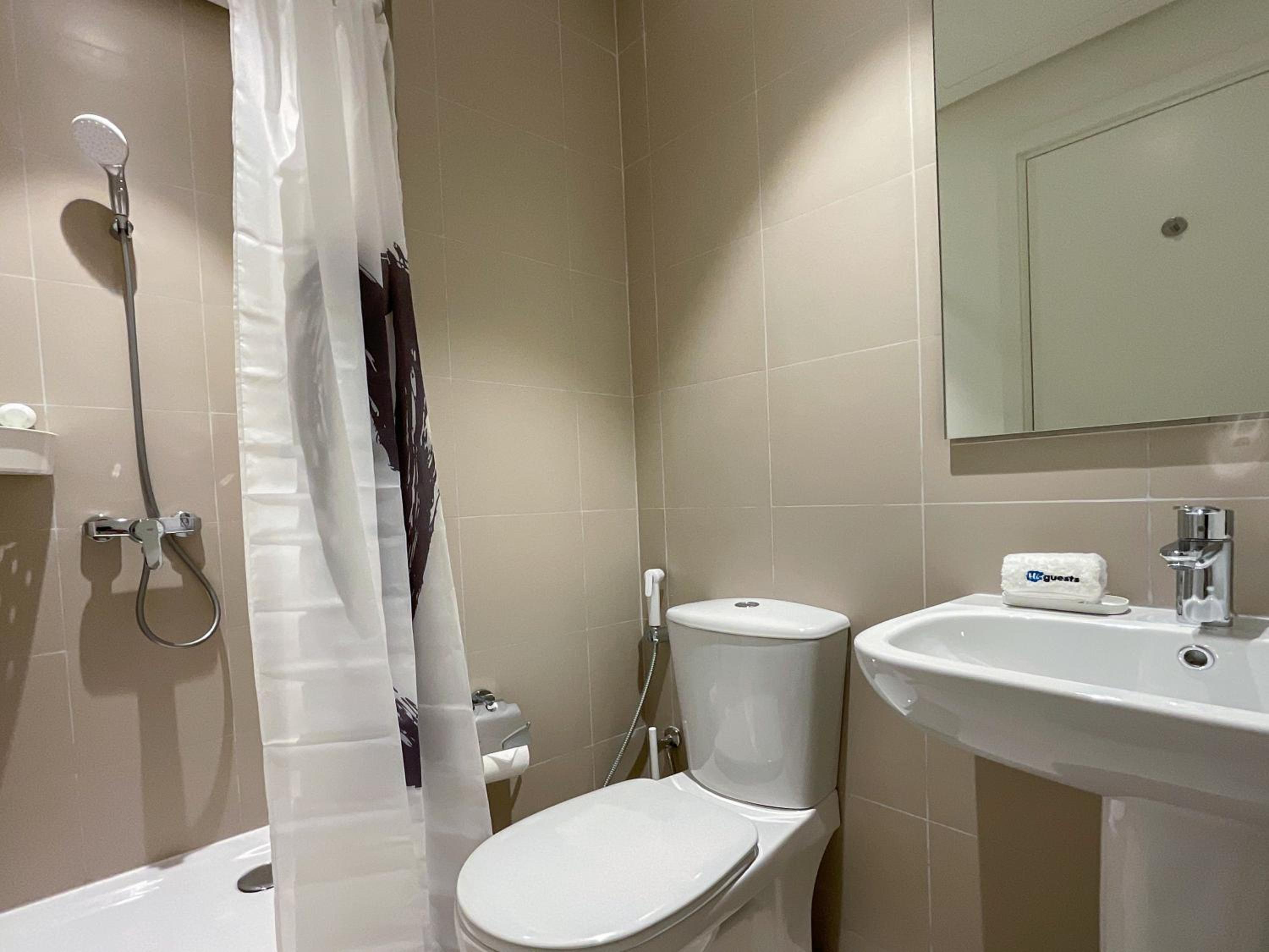 HiGuests - Superlative apt with private beach access