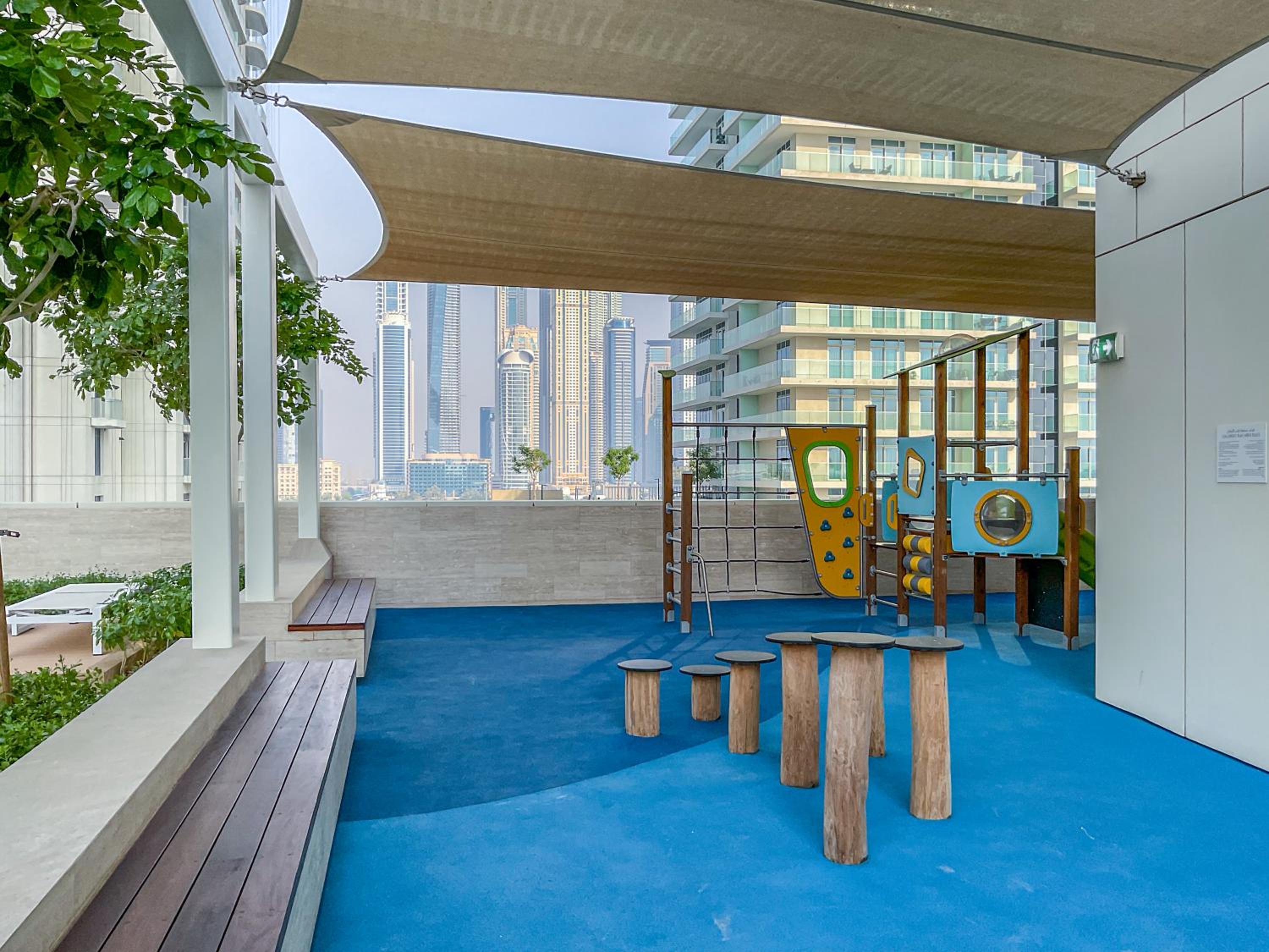 HiGuests - Superlative apt with private beach access