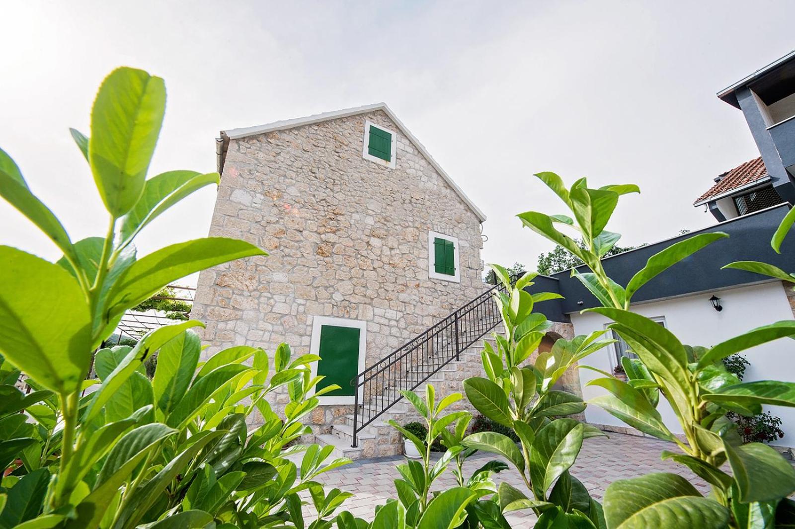 Villa DUKA with heated private pool, Makarska region