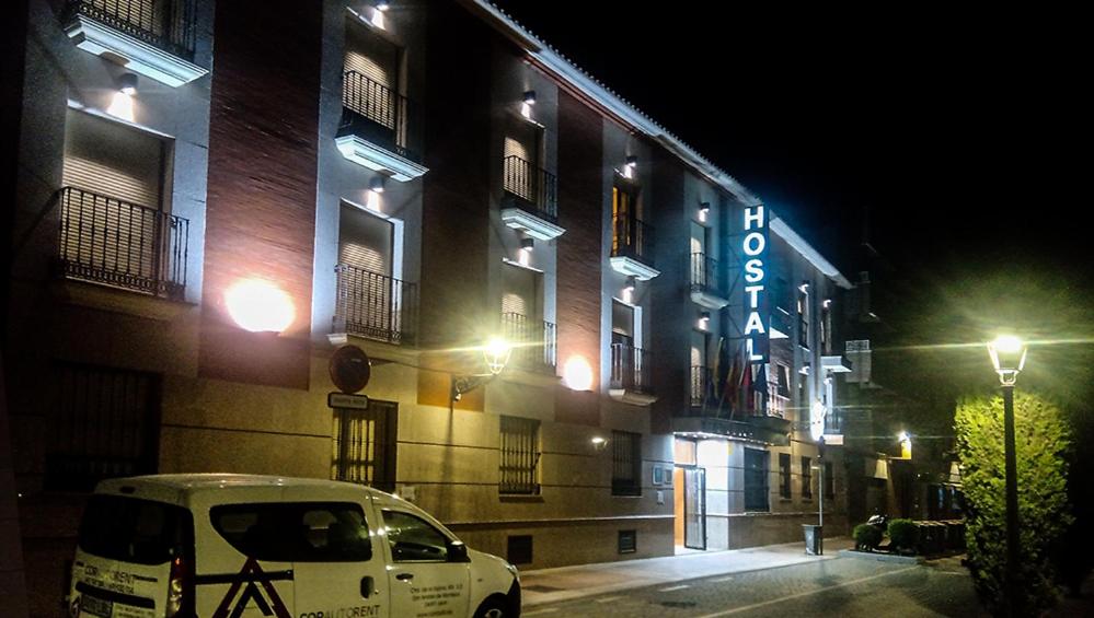 Torrejon de Ardoz Vacations - Hostal Plaza Mayor - Property Image 3