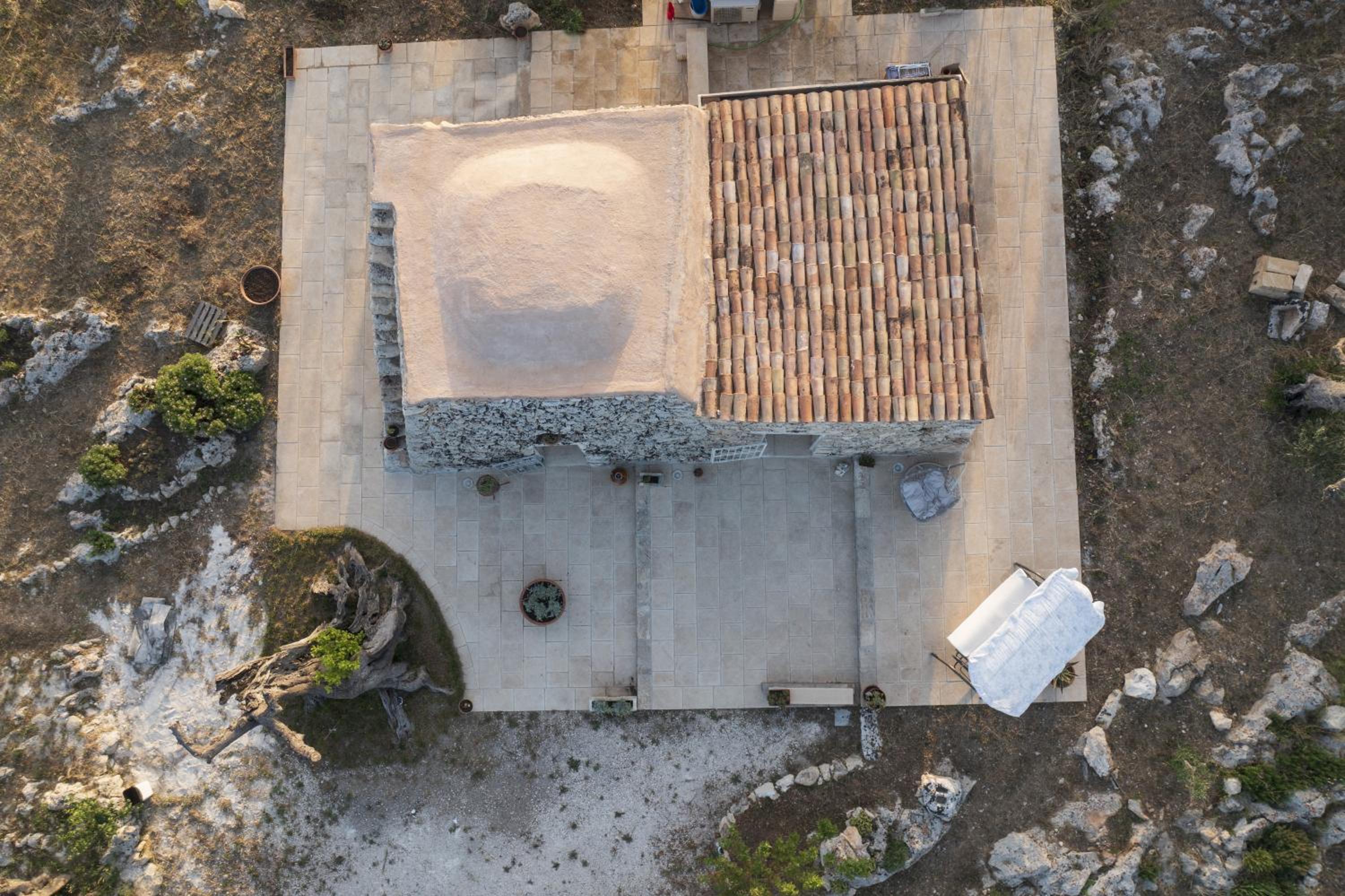La Nicchia-Trullo view 5