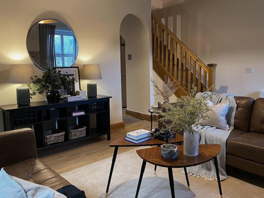 Beautiful & cosy 4 bedroom home view 4