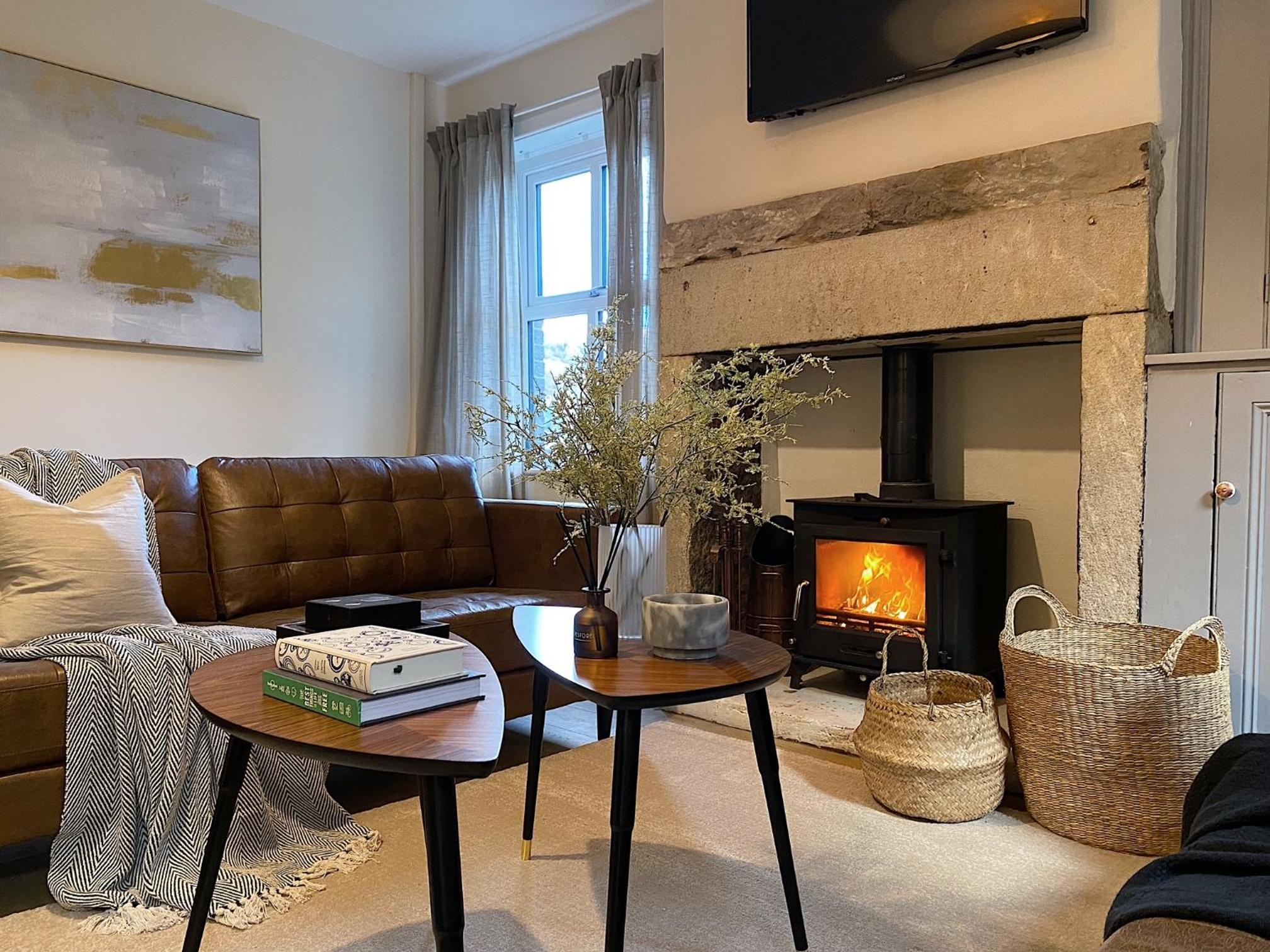 Beautiful & cosy 4 bedroom home view 3