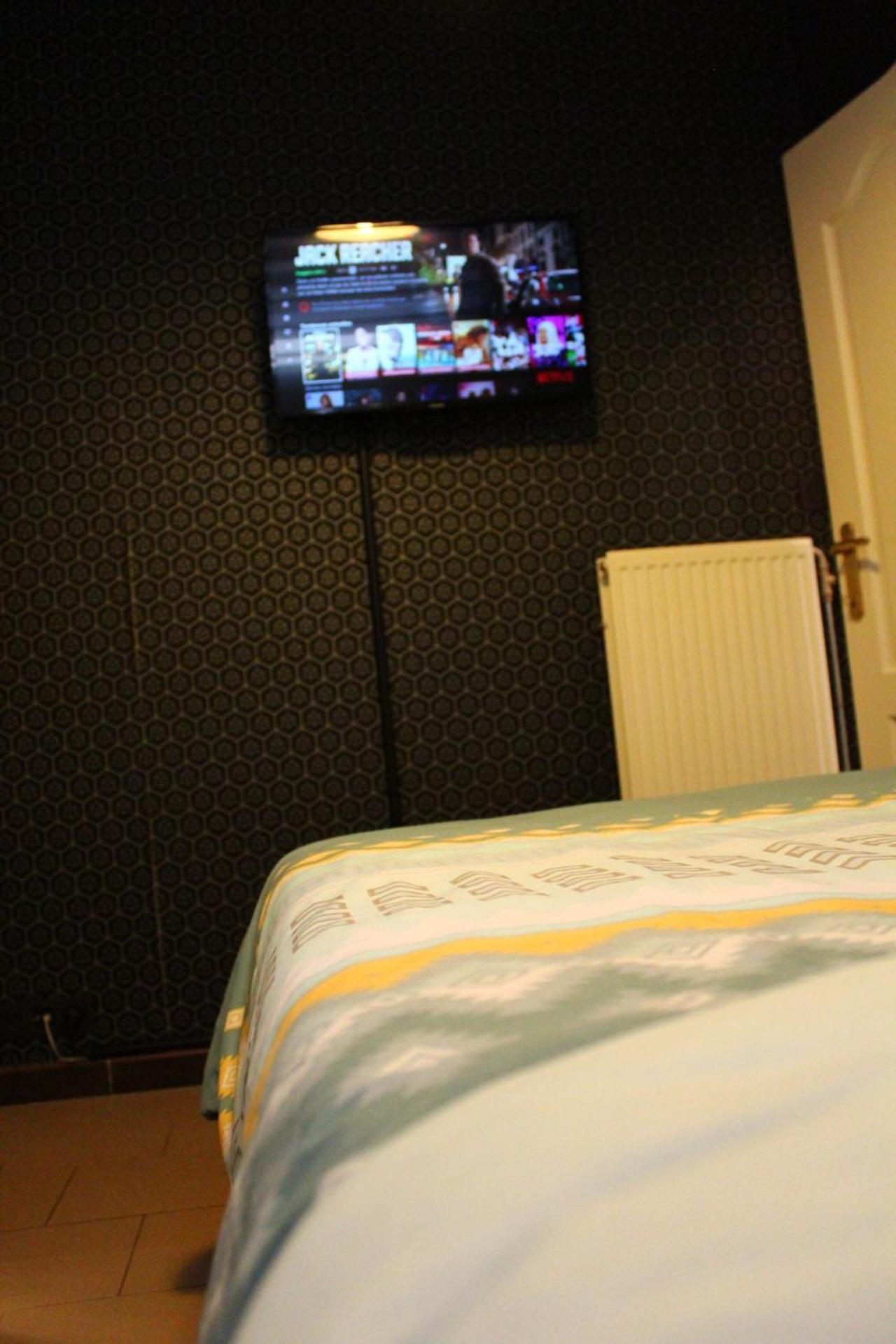 Photo 6