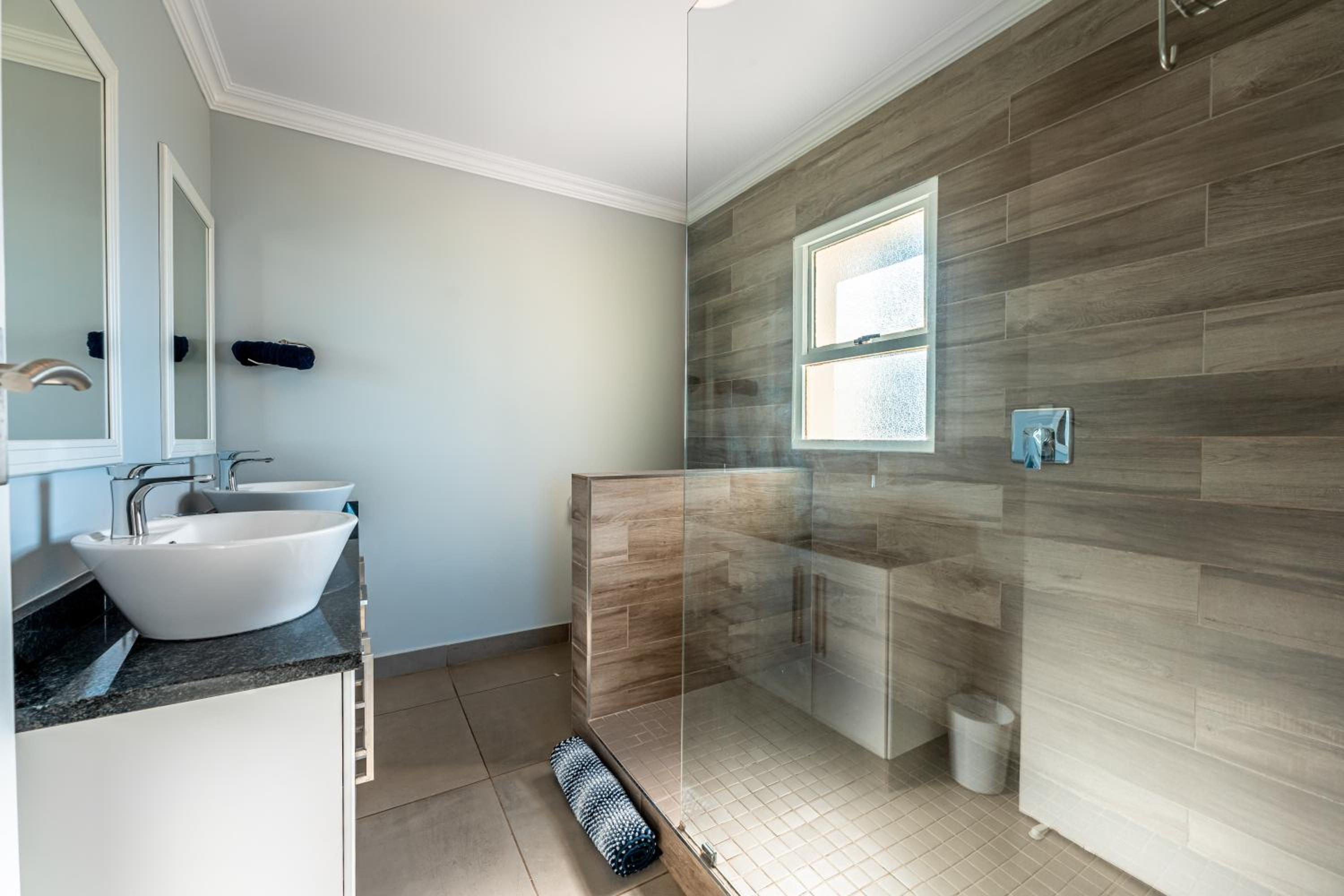 S3nsational Paros-Luxury steps away from the beach, Ballito, photo 2 of 28