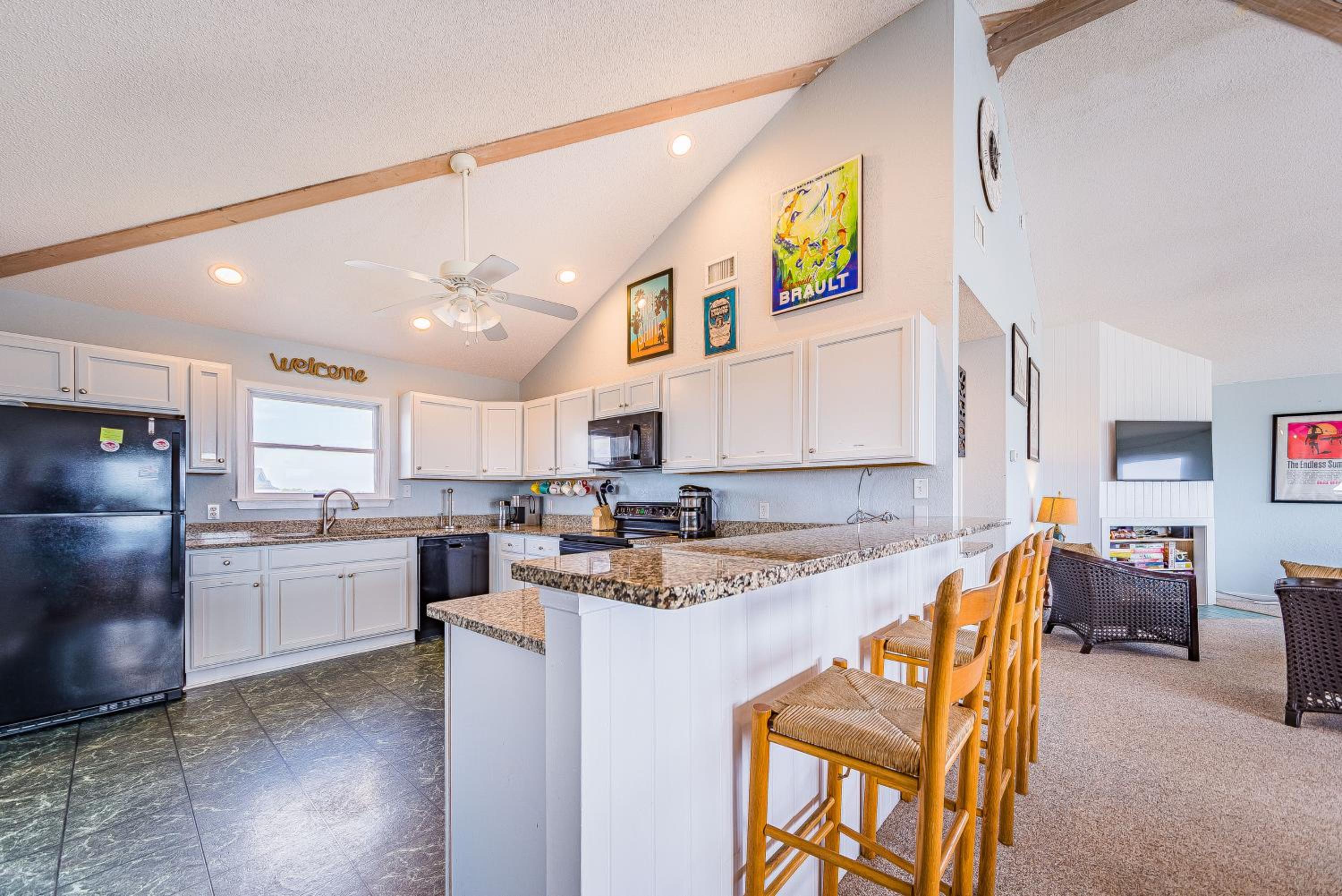 Oasis - Corolla, Ocean Sands, 20 Yards to Beach, Pool, Hot Tub, Pets OK