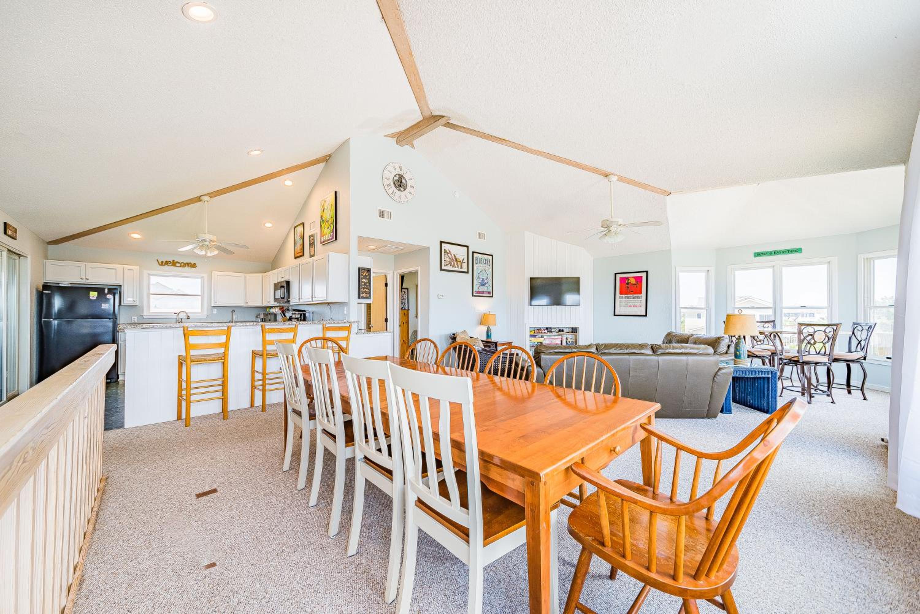 Oasis - Corolla, Ocean Sands, 20 Yards to Beach, Pool, Hot Tub, Pets OK