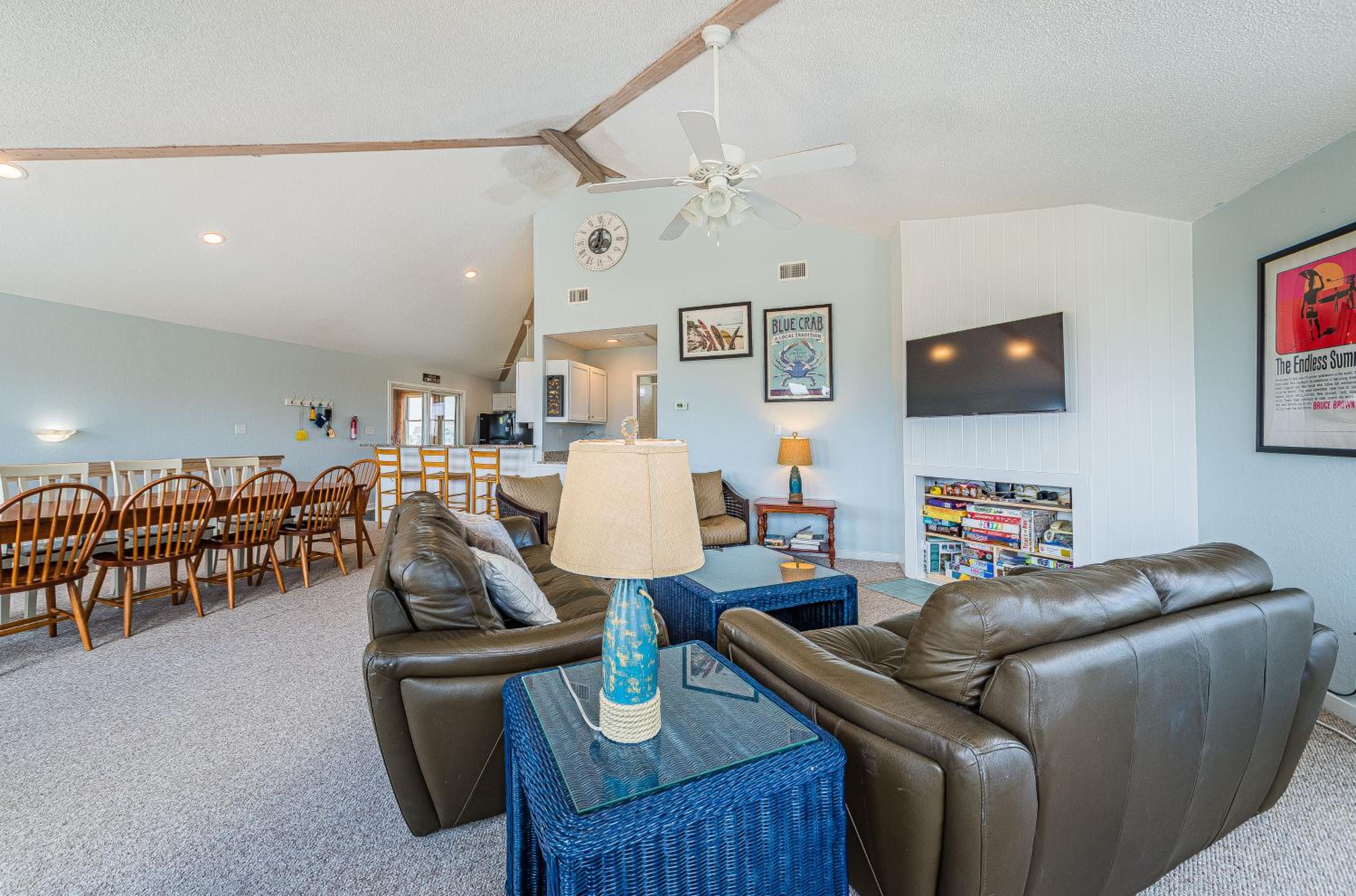 Oasis - Corolla, Ocean Sands, 20 Yards to Beach, Pool, Hot Tub, Pets OK