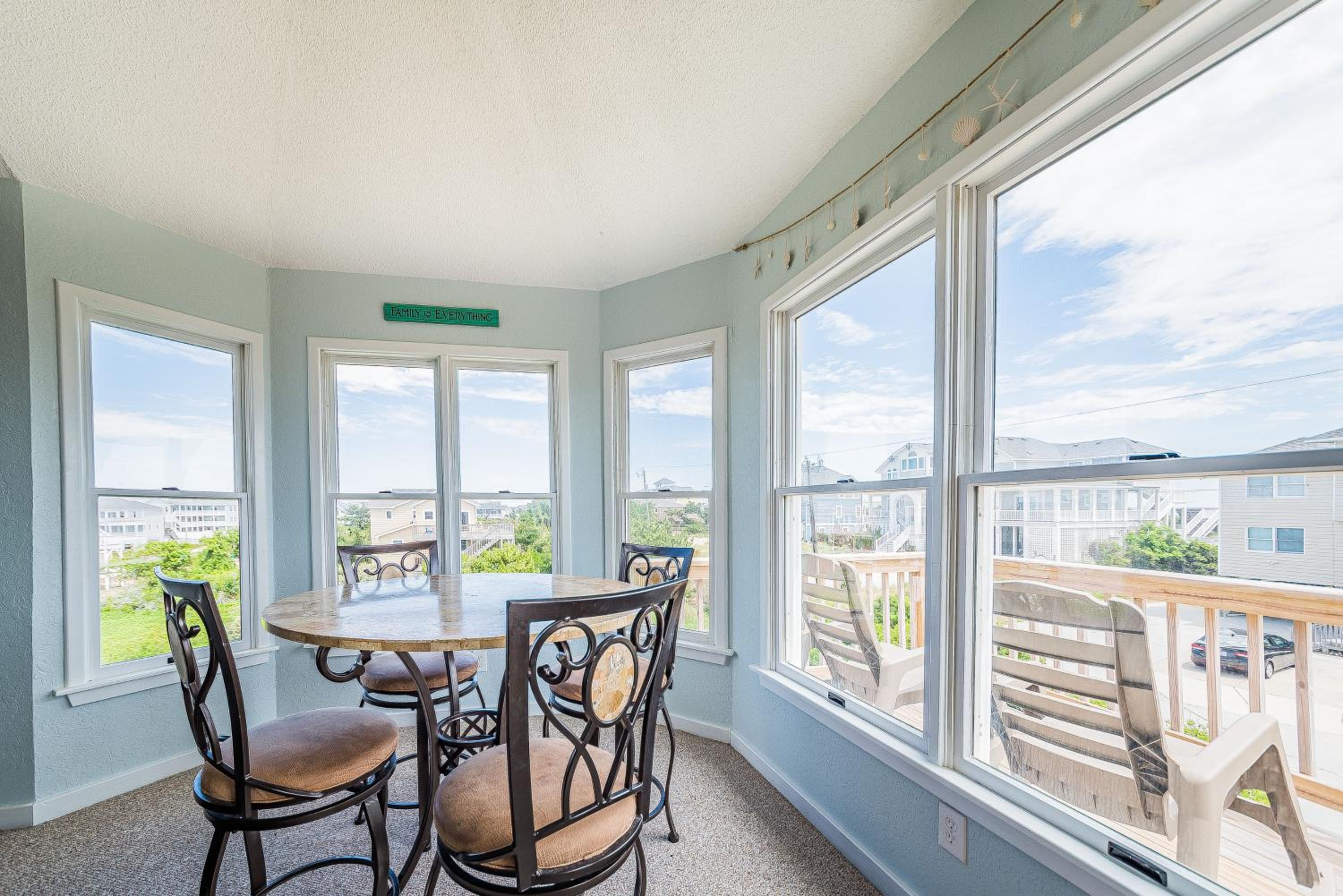 Oasis - Corolla, Ocean Sands, 20 Yards to Beach, Pool, Hot Tub, Pets OK