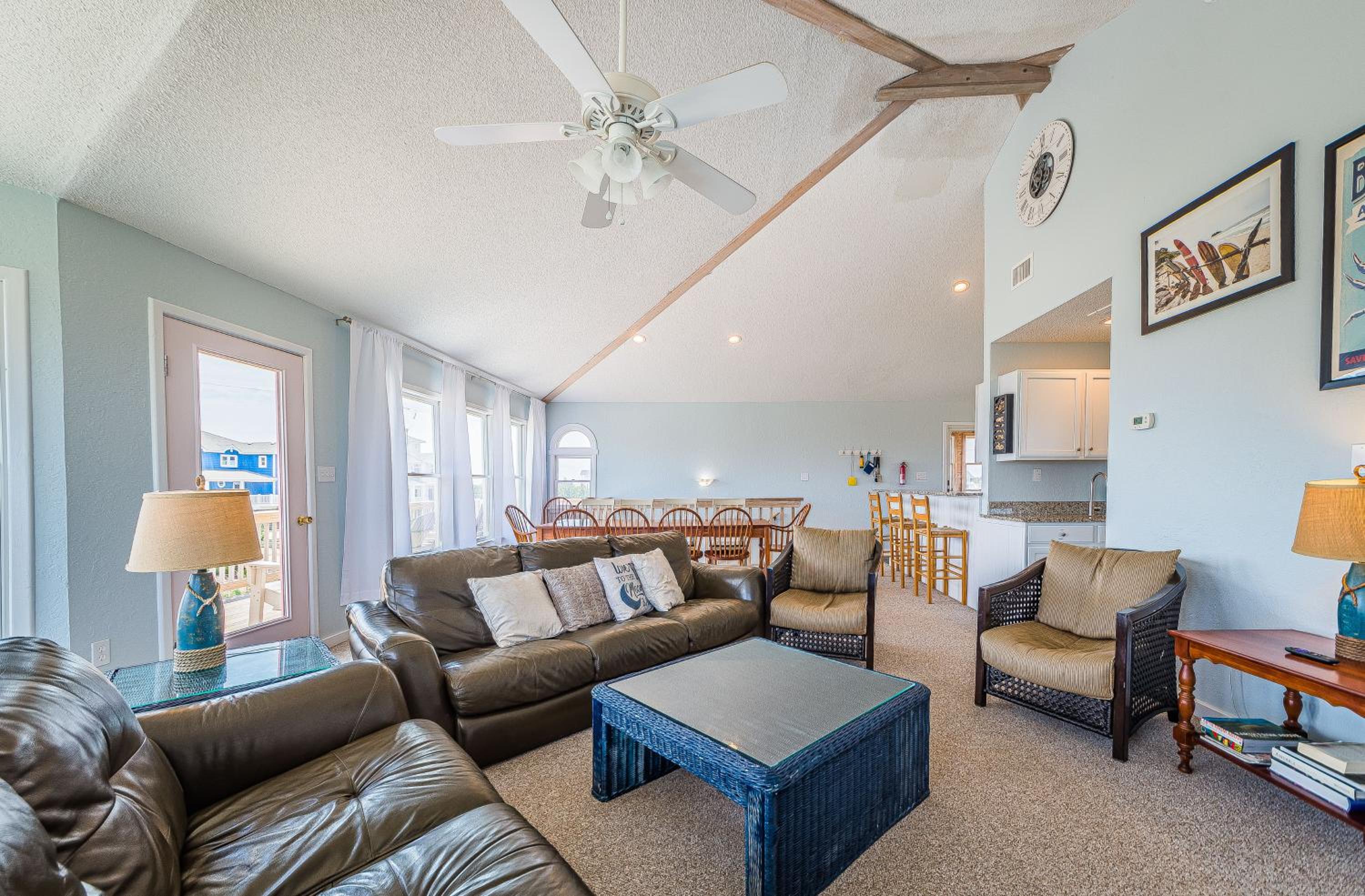 Oasis - Corolla, Ocean Sands, 20 Yards to Beach, Pool, Hot Tub, Pets OK