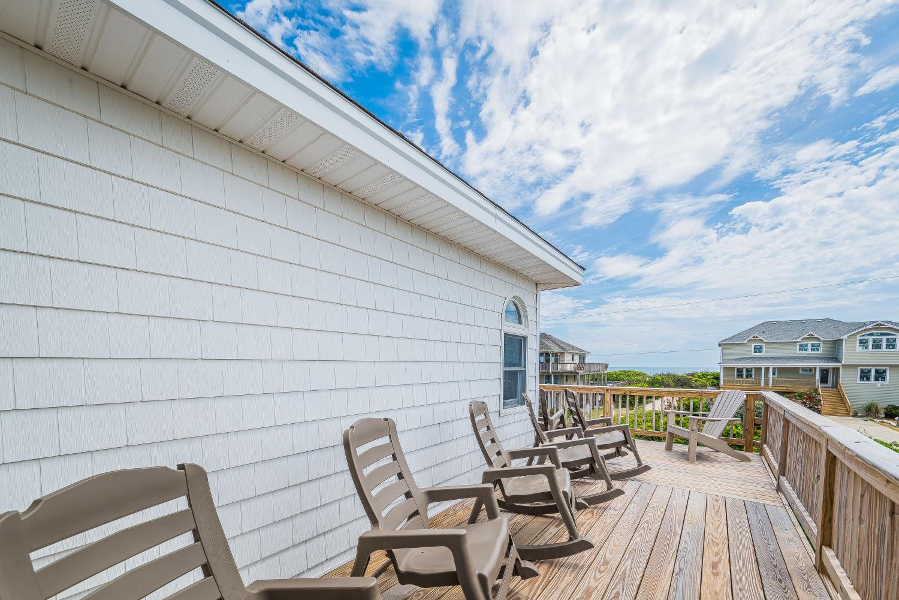 Oasis - Corolla, Ocean Sands, 20 Yards to Beach, Pool, Hot Tub, Pets OK