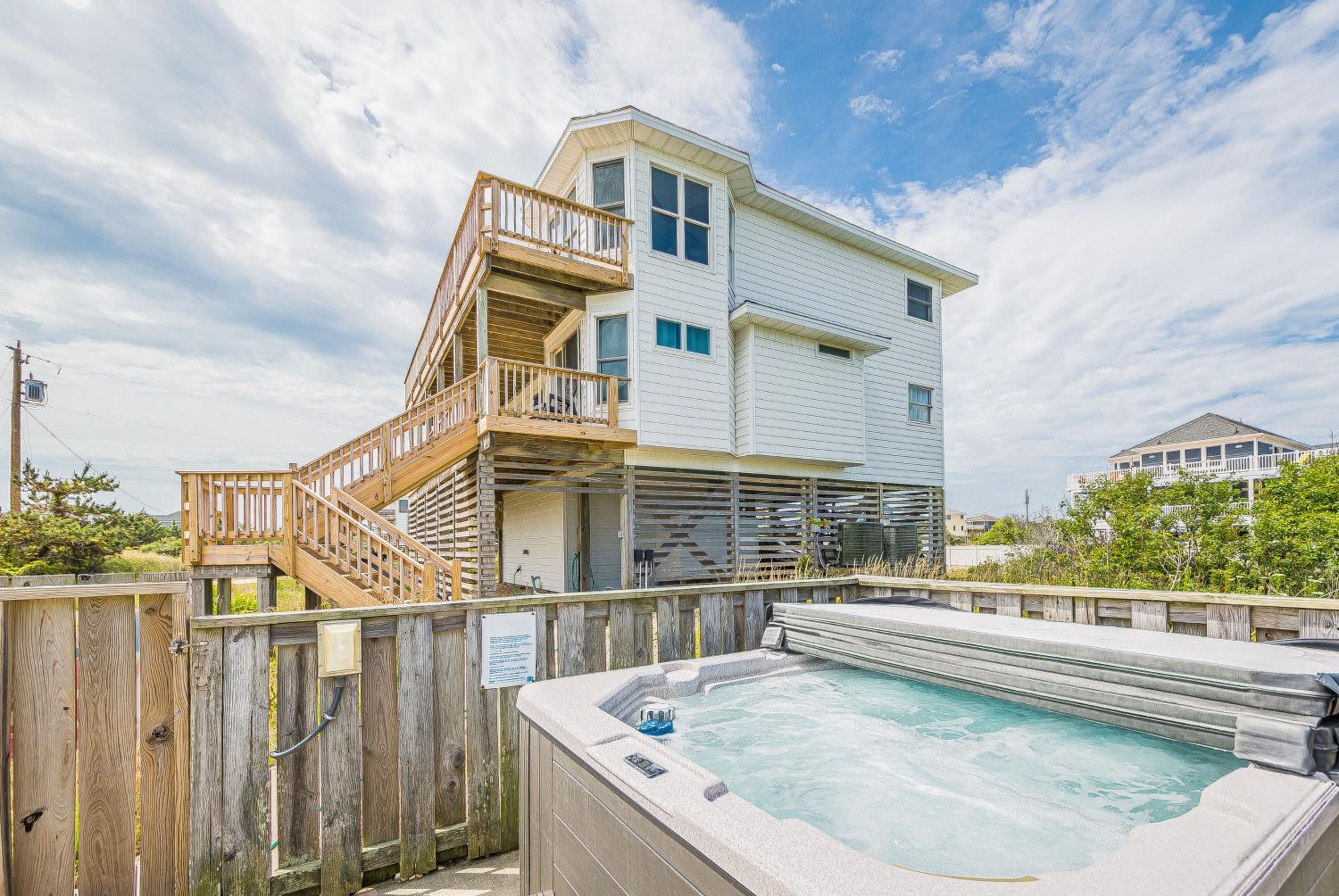 Oasis - Corolla, Ocean Sands, 20 Yards to Beach, Pool, Hot Tub, Pets OK