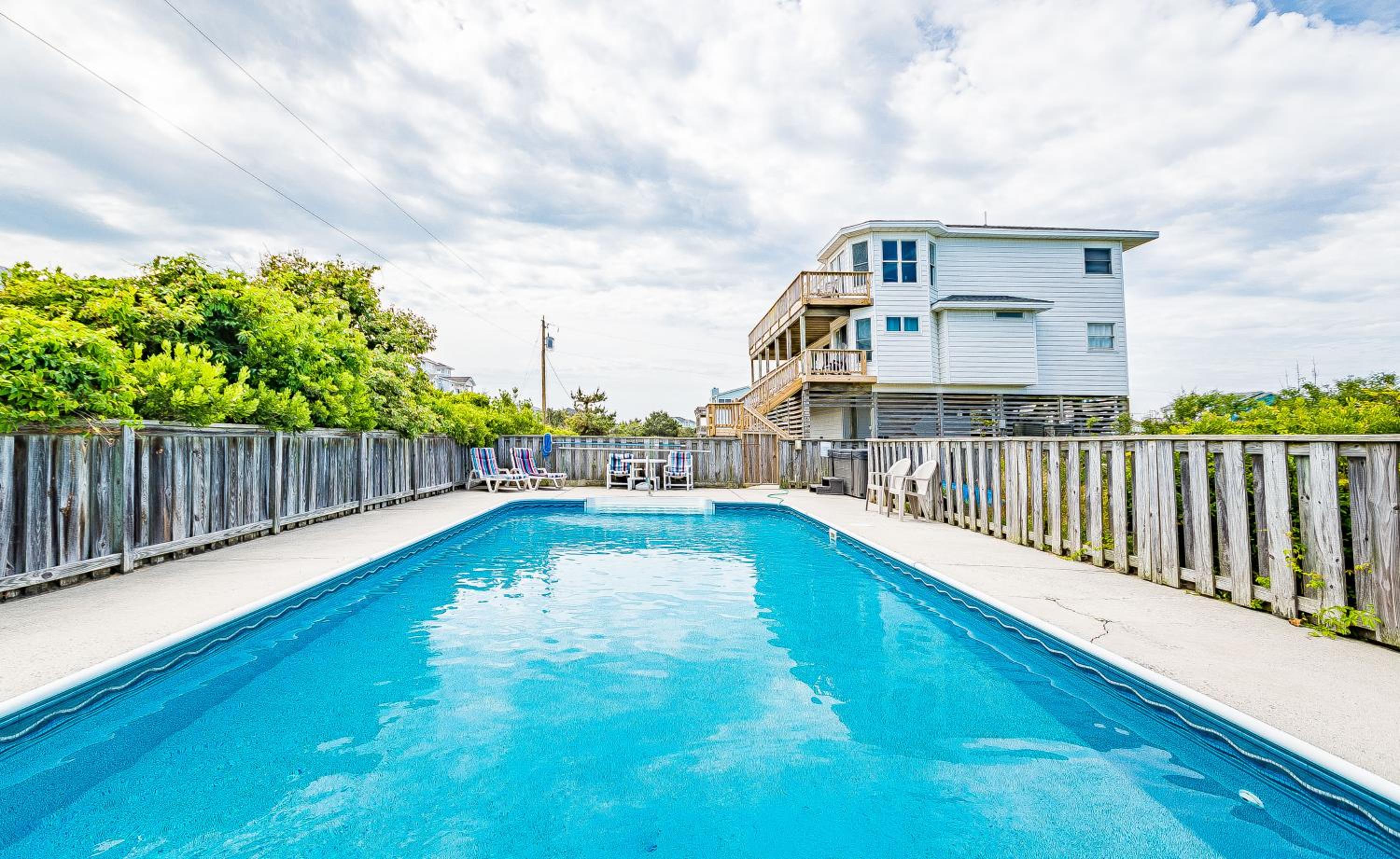 Oasis - Corolla, Ocean Sands, 20 Yards to Beach, Pool, Hot Tub, Pets OK