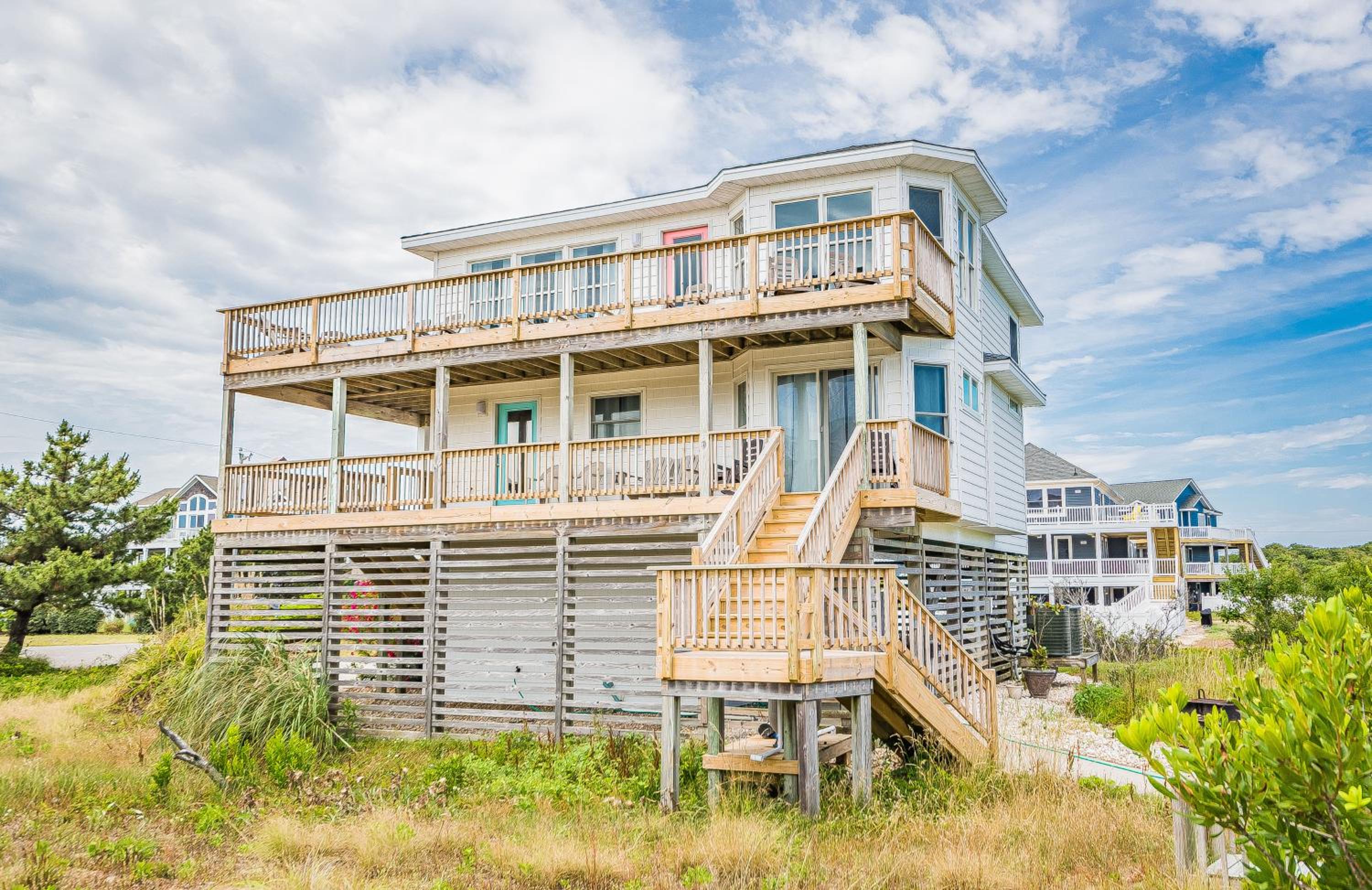 Oasis - Corolla, Ocean Sands, 20 Yards to Beach, Pool, Hot Tub, Pets OK