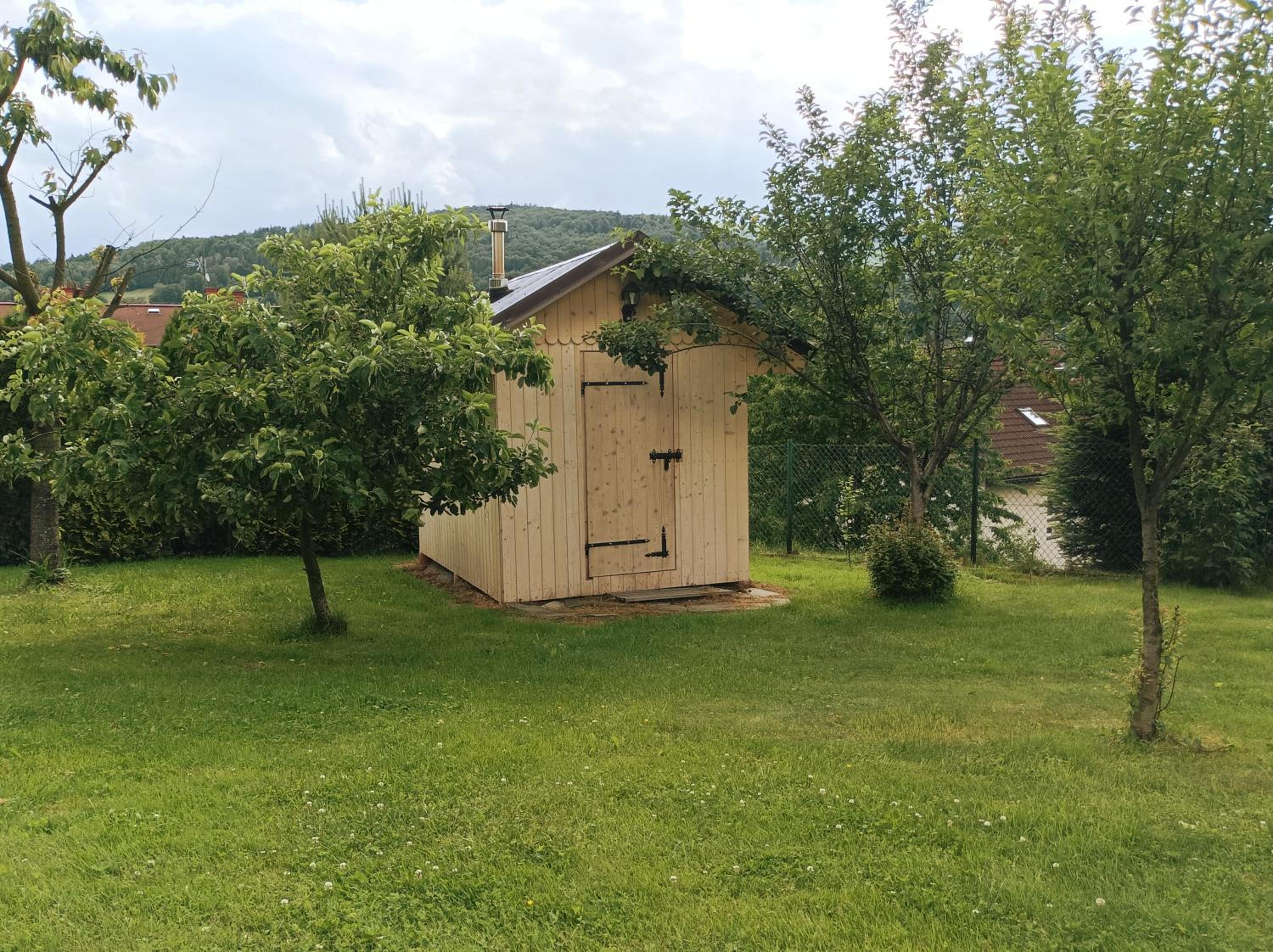 Photo 10