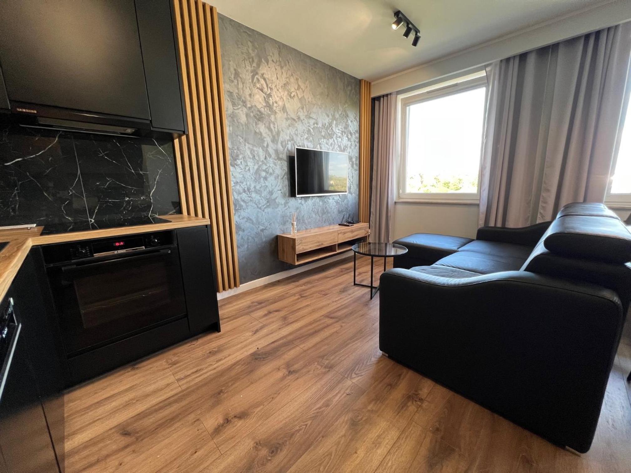 Tricity Apartments - Wilga Park view 2