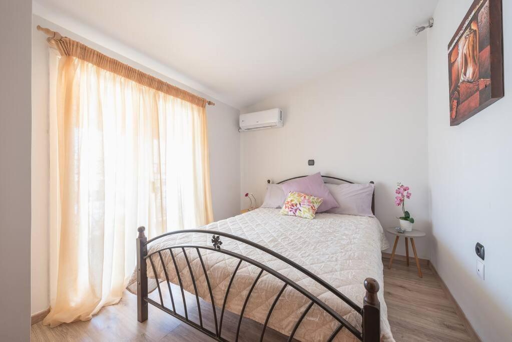 Loft in Peristeri City photo 2