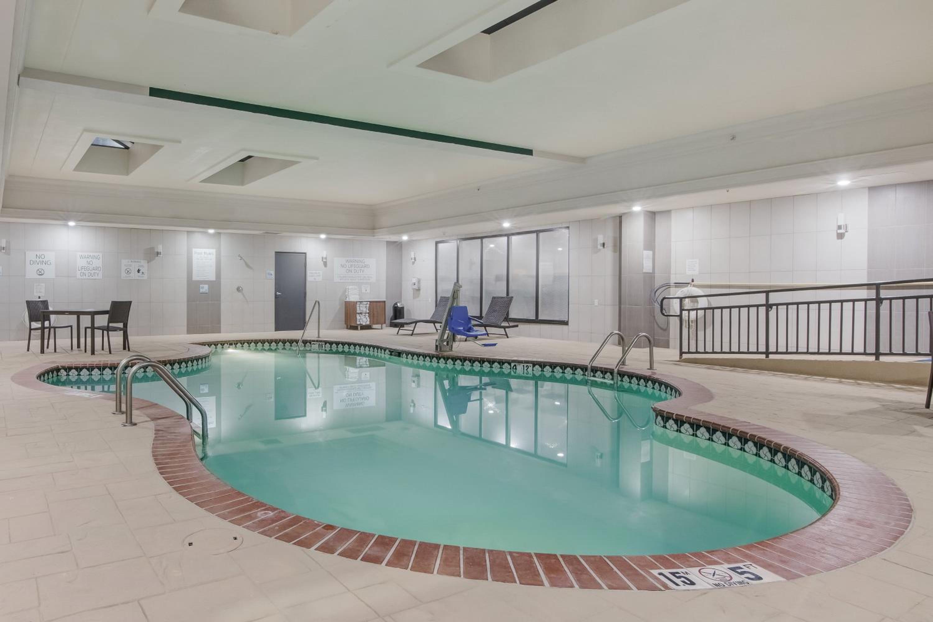 Longview Vacations - Holiday Inn Express Suites Longview North, an IHG Hotel - Property Image 86