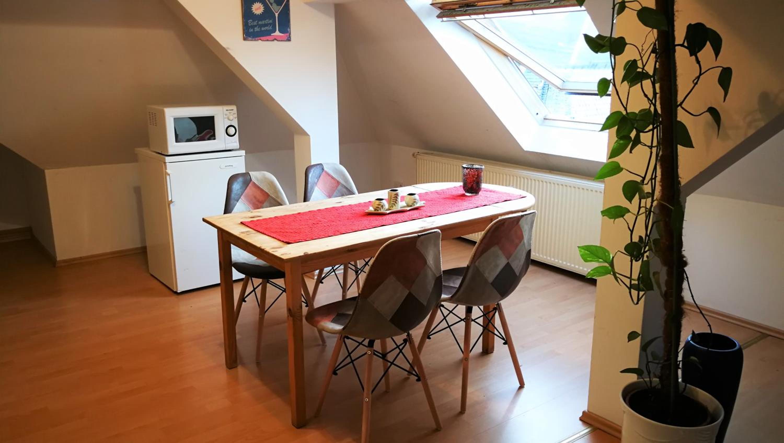 Attic Oelsnitz am Hegebach mit Netflix und Parkplatz Self Check-in - Property Image 24