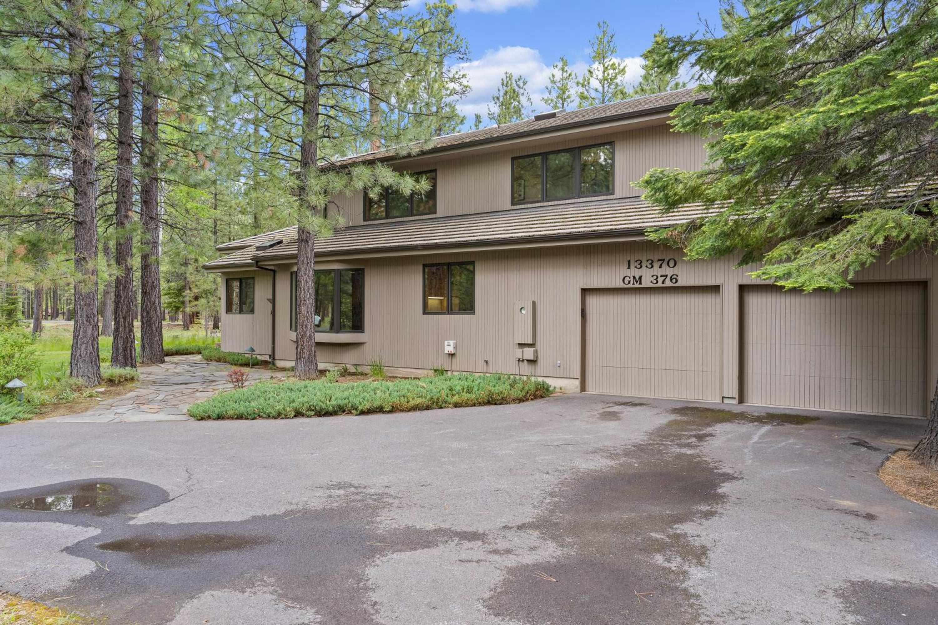 Glaze Meadow 376 home view 3