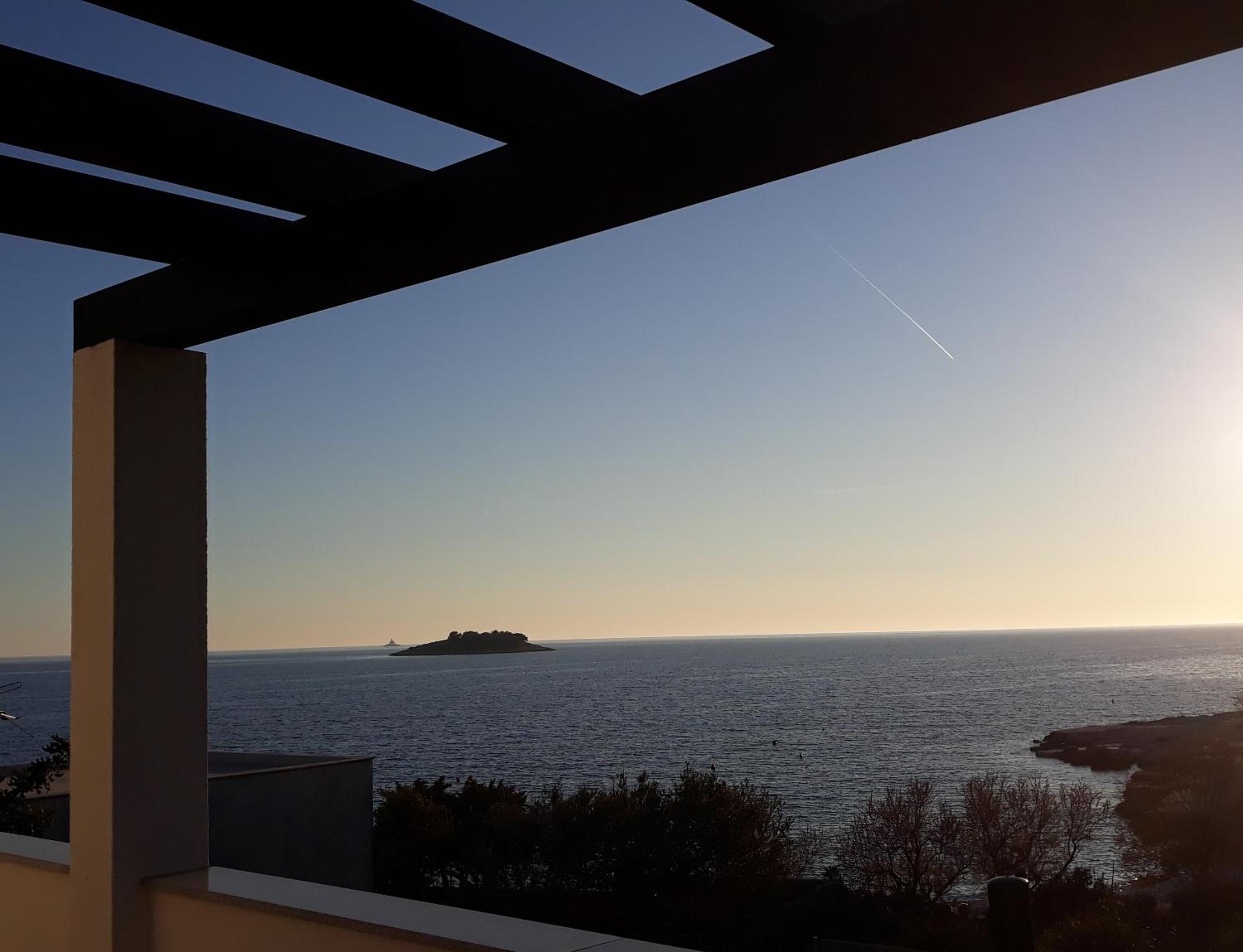 Apartmani Mistral view 3
