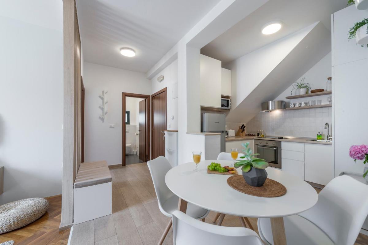 51 Street Apartment