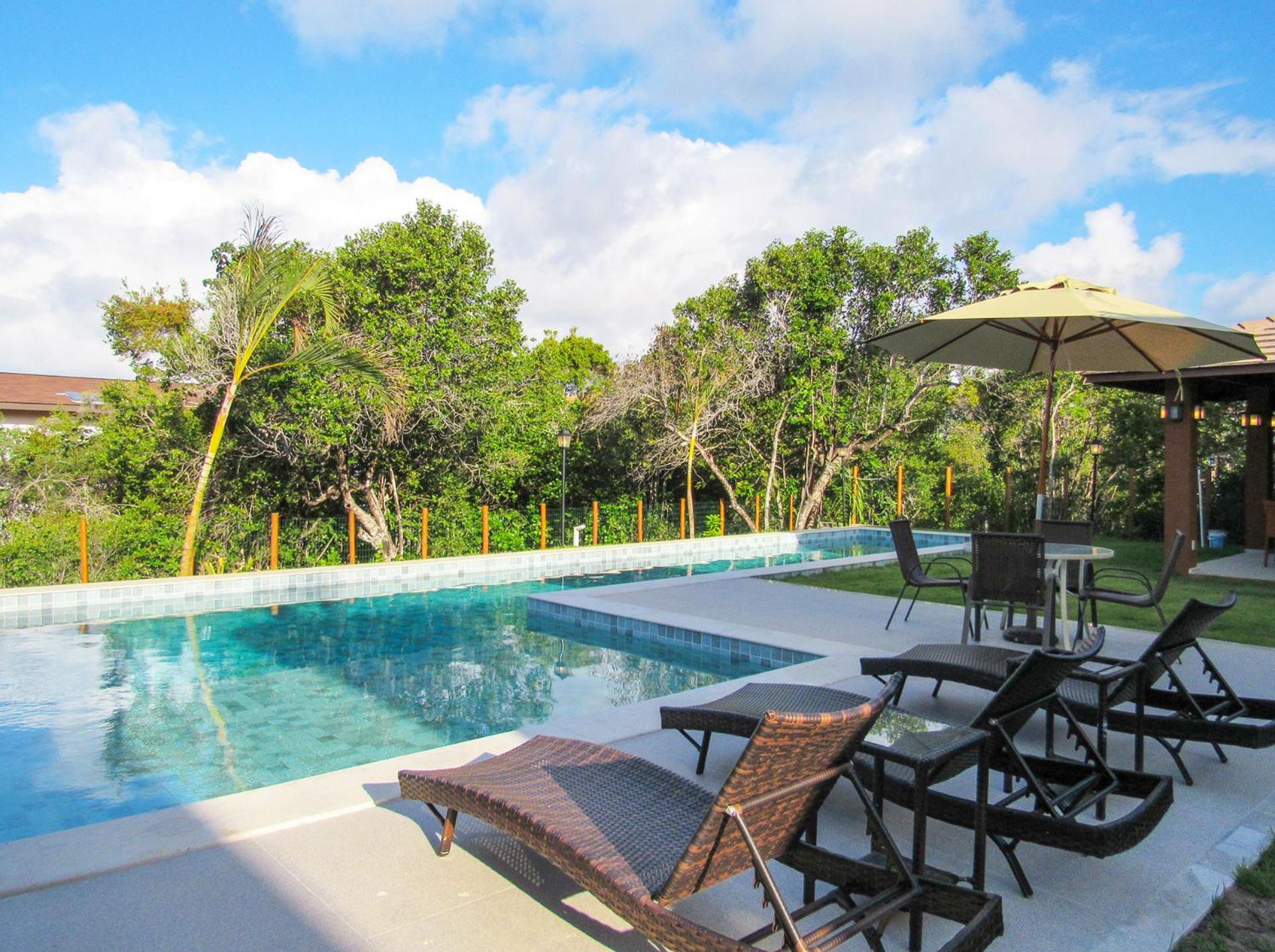 Casa incrivel c piscina e lazer Praia do Forte BA