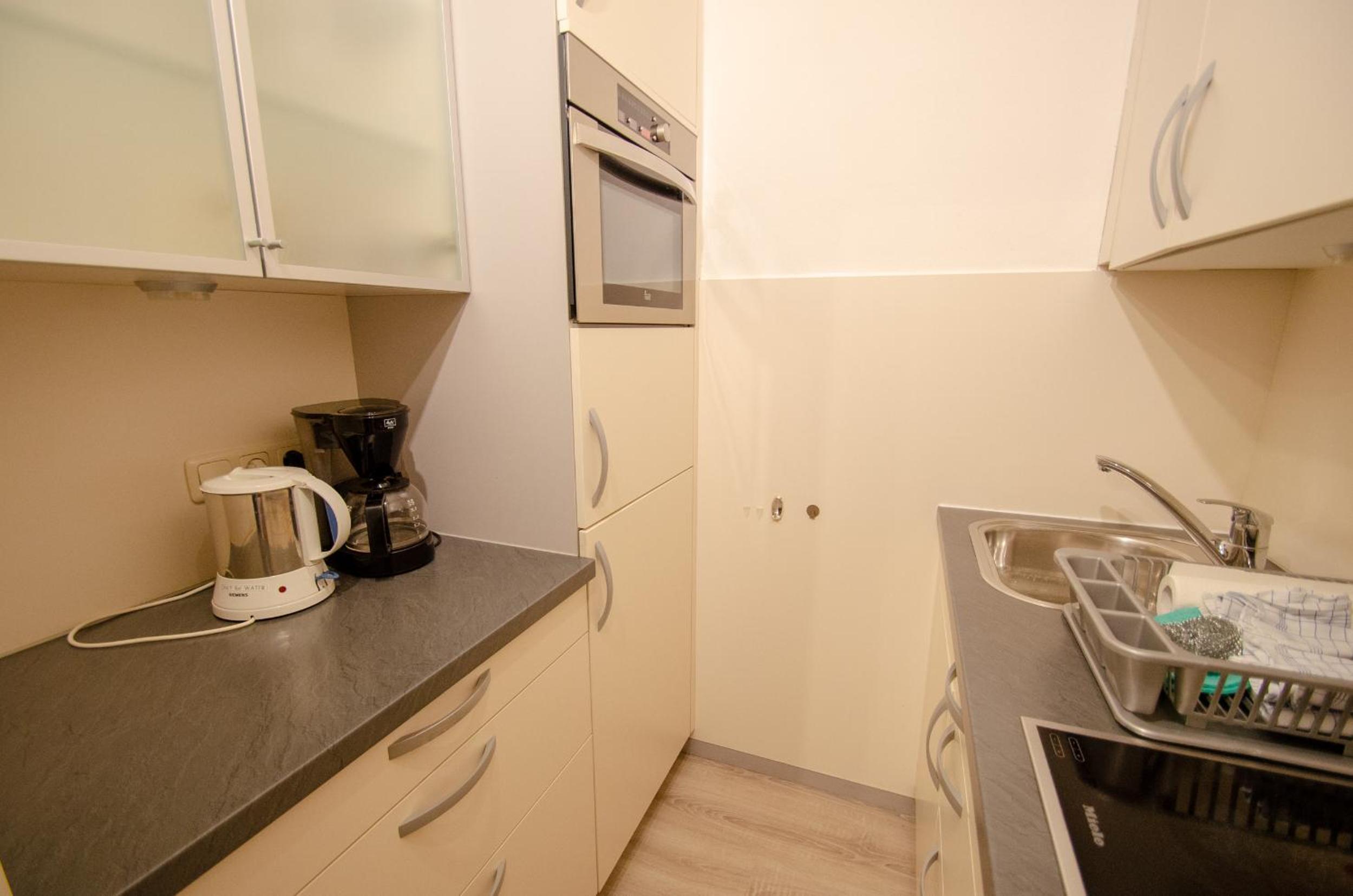 LOW BUDGET Apartment KITZ 10