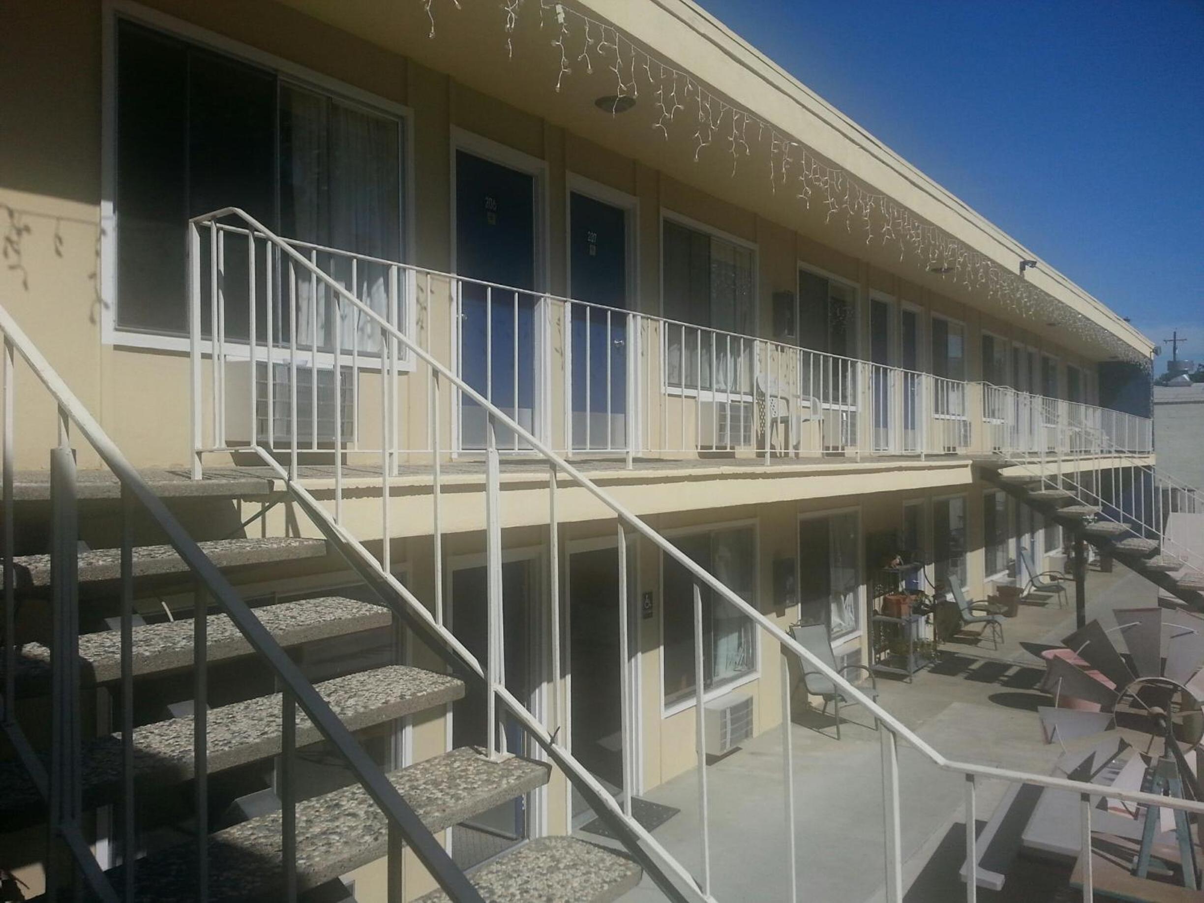 Colusa Riverside Inn