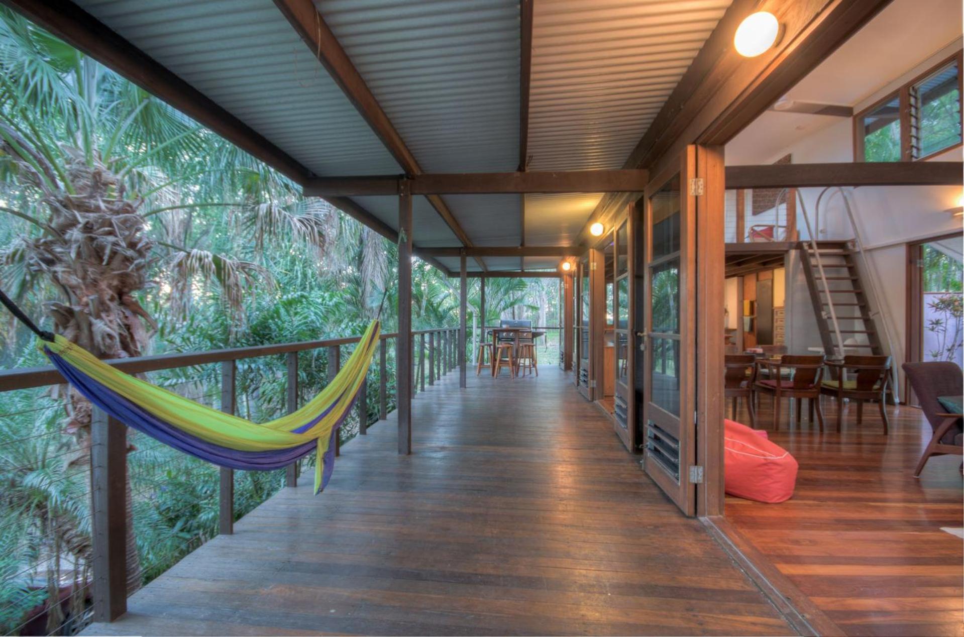 Lizard Lodge