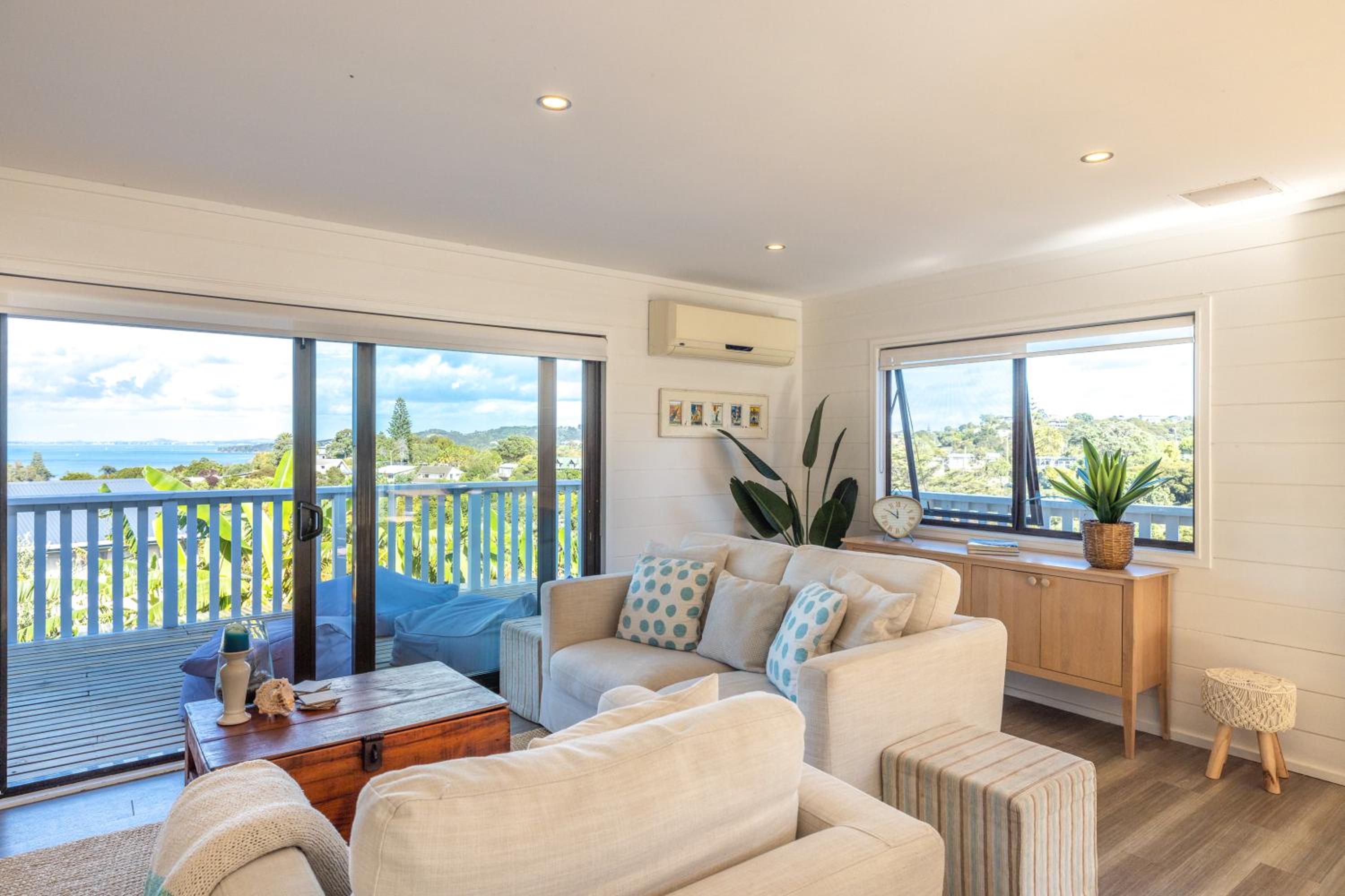 Skomer House - Stay Waiheke view 4
