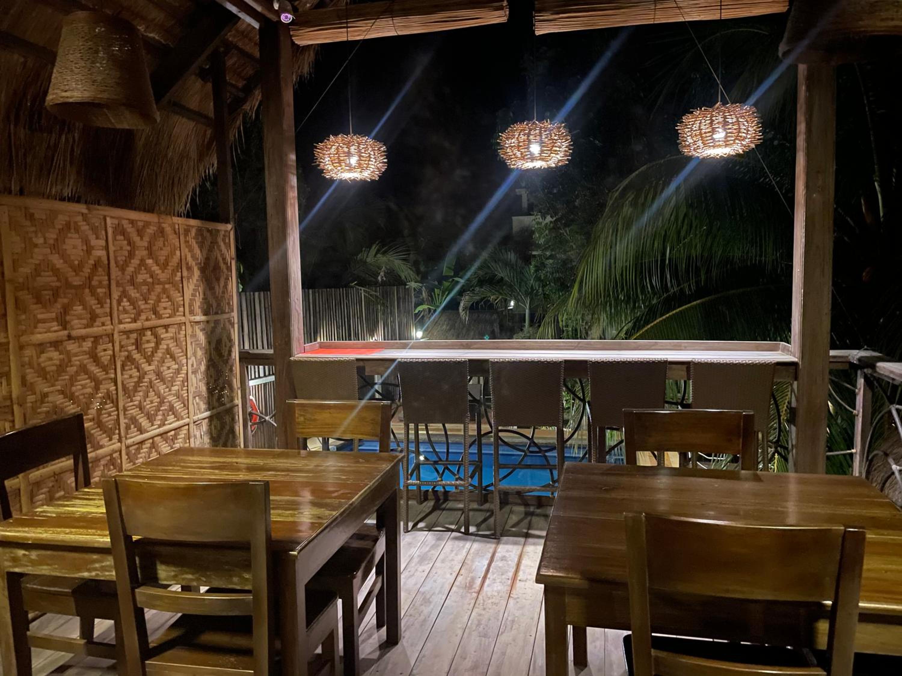 Palms Cove Resort