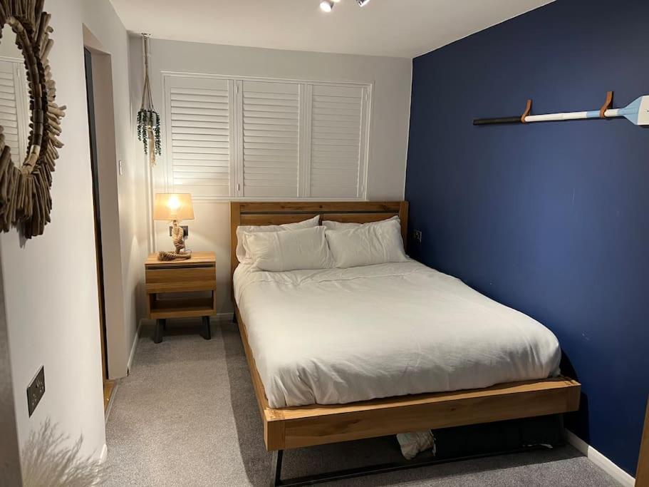 Unique one bedroom guest house with free parking view 2