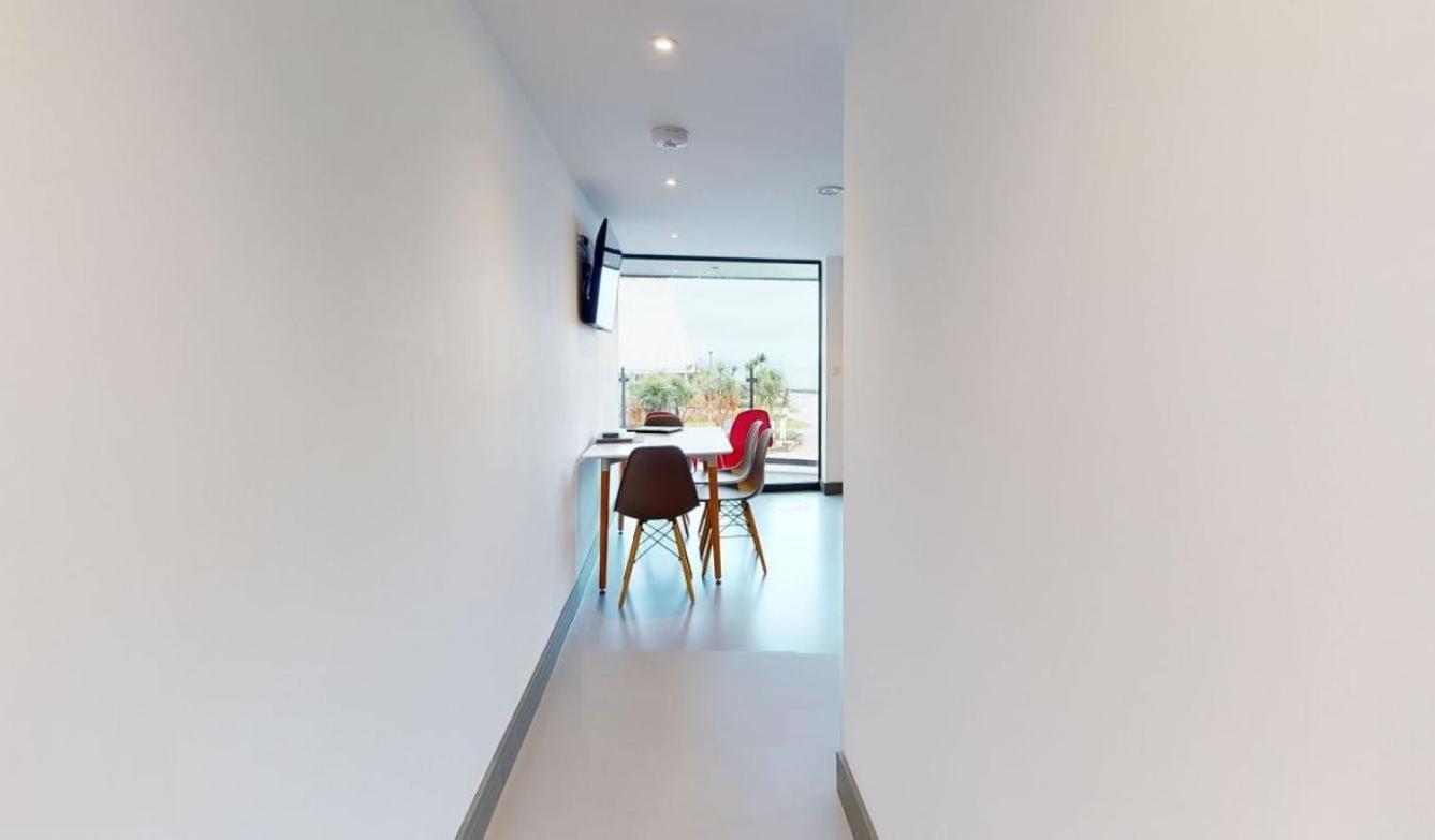 2 The View apartments Ilfracombe - Seafront, Parking, Lift, EV view 4