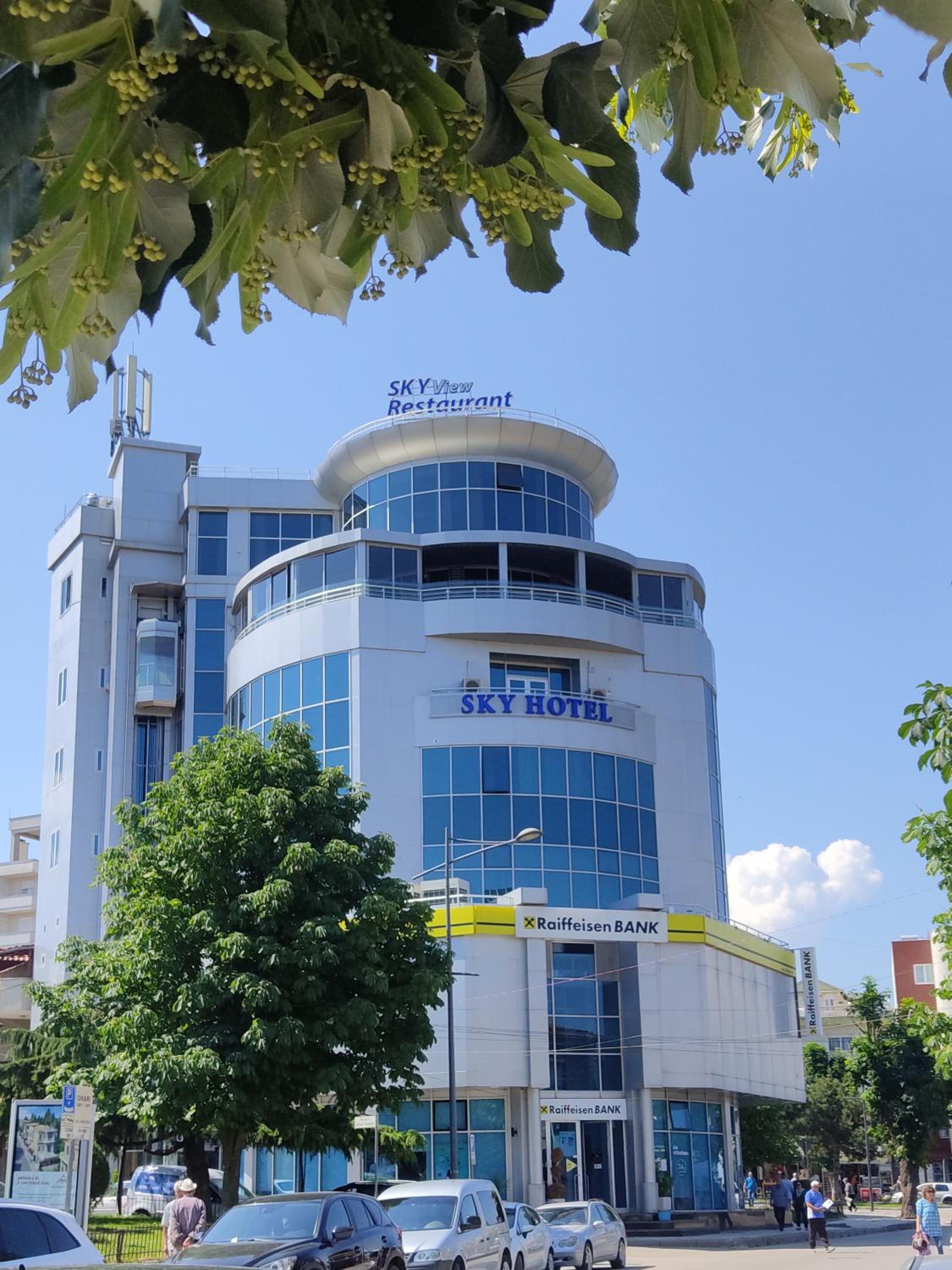 Hotel Sky View Hotel - Image 1