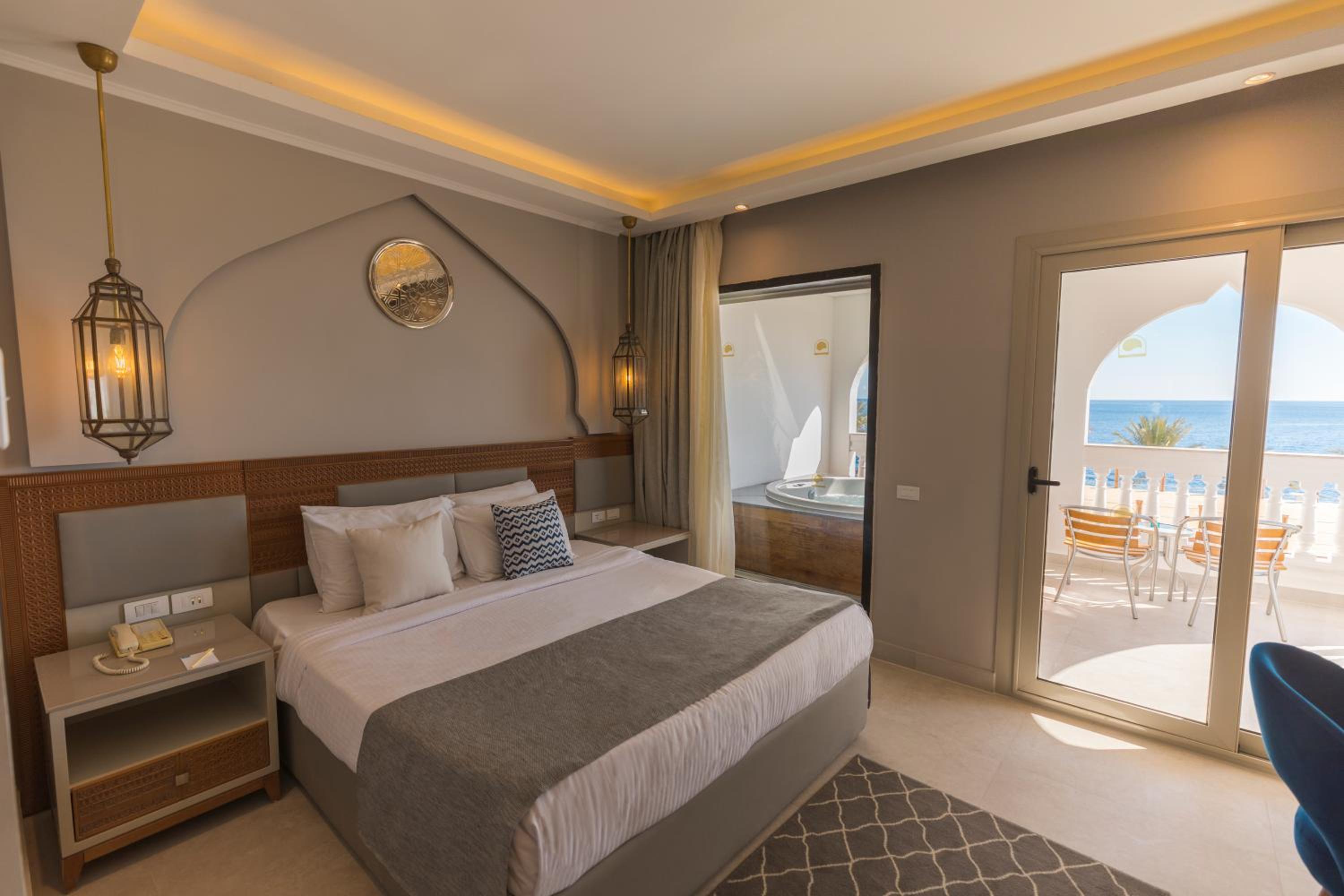 Sunrise Diamond Beach Resort -Grand Select