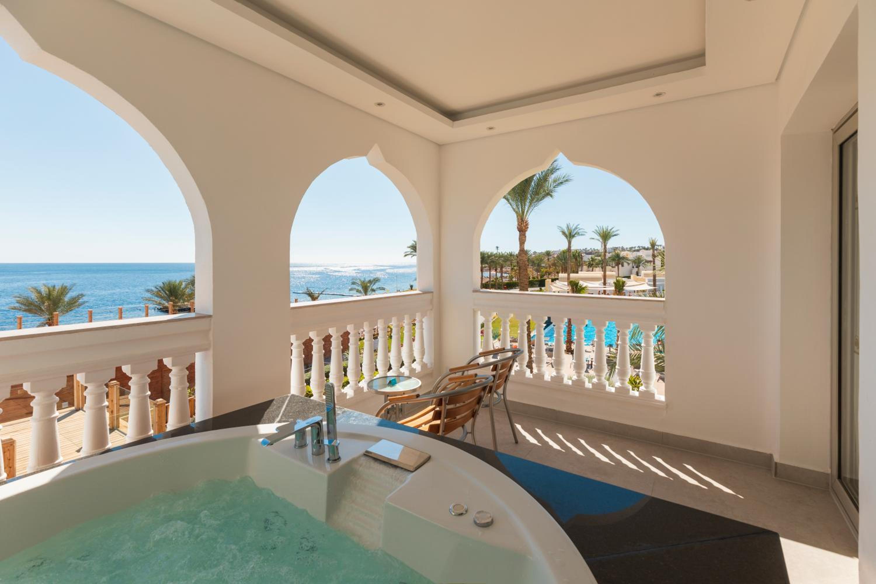 Sunrise Diamond Beach Resort -Grand Select