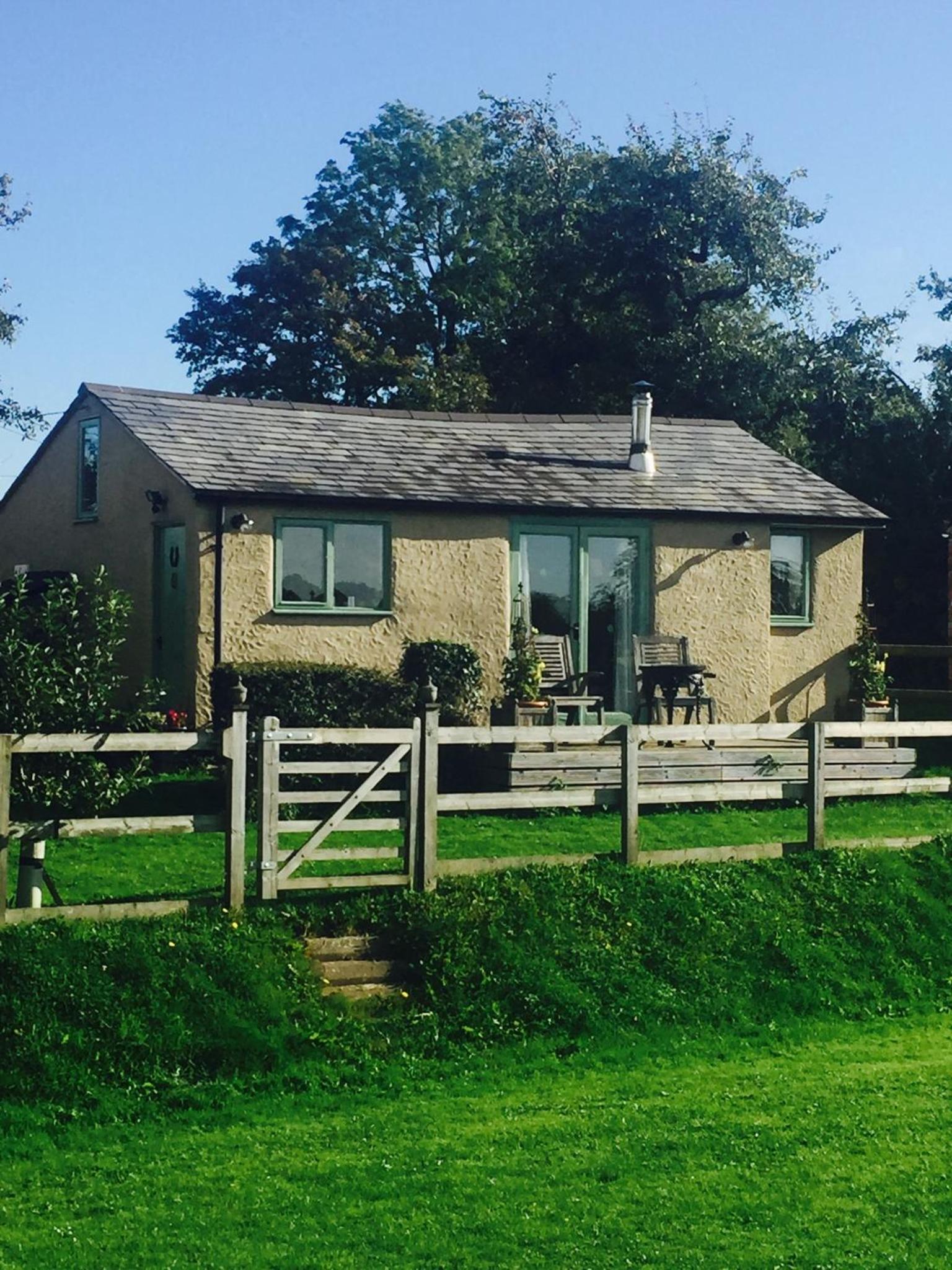 The Stable with seasonal swimming pool