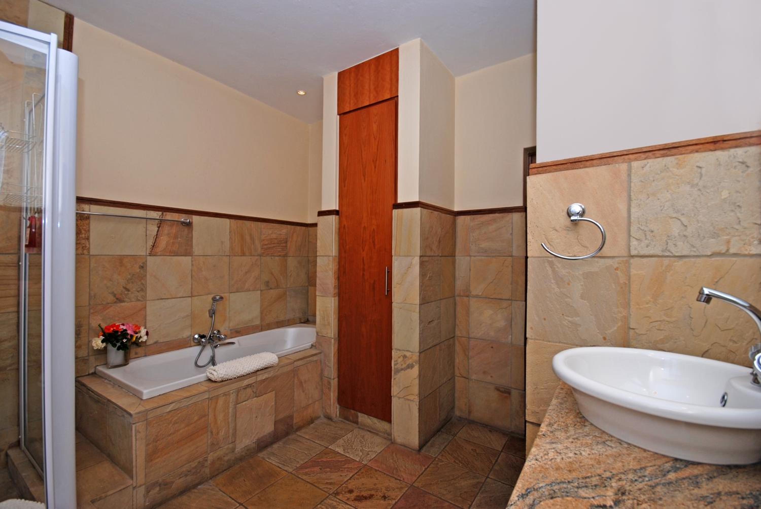 Hoopoe Haven Guest House